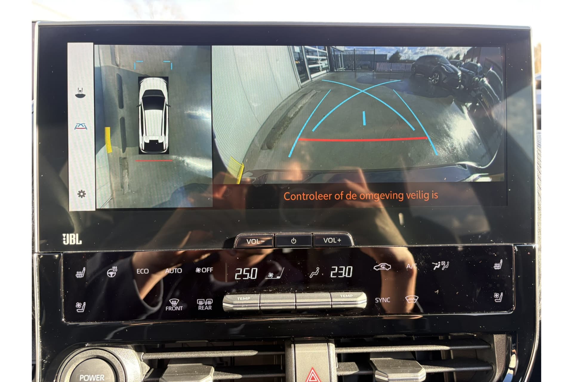 Toyota BZ4X Premium 71 Kwh thumbnail 17