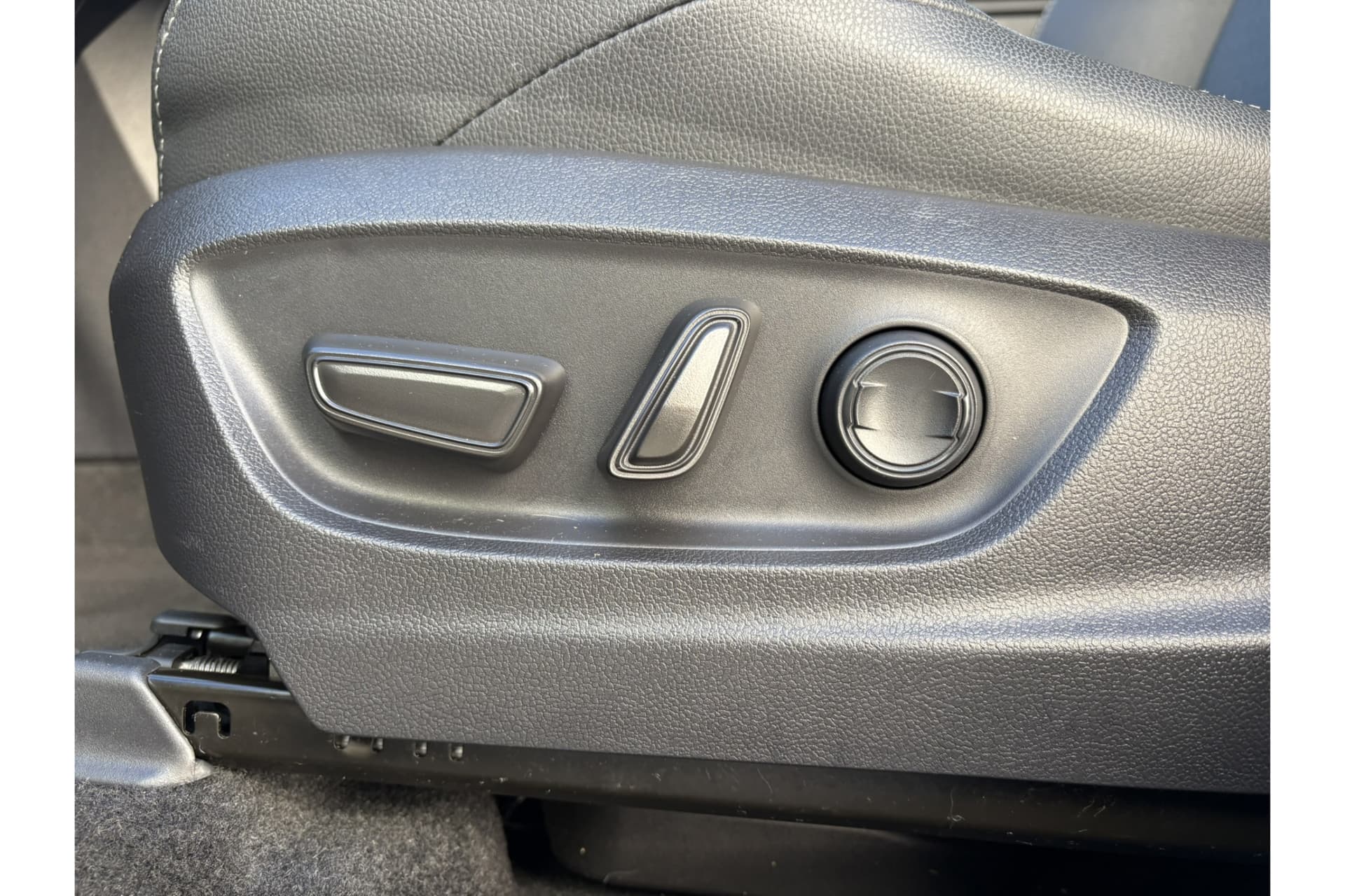 Toyota BZ4X Premium 71 Kwh thumbnail 9