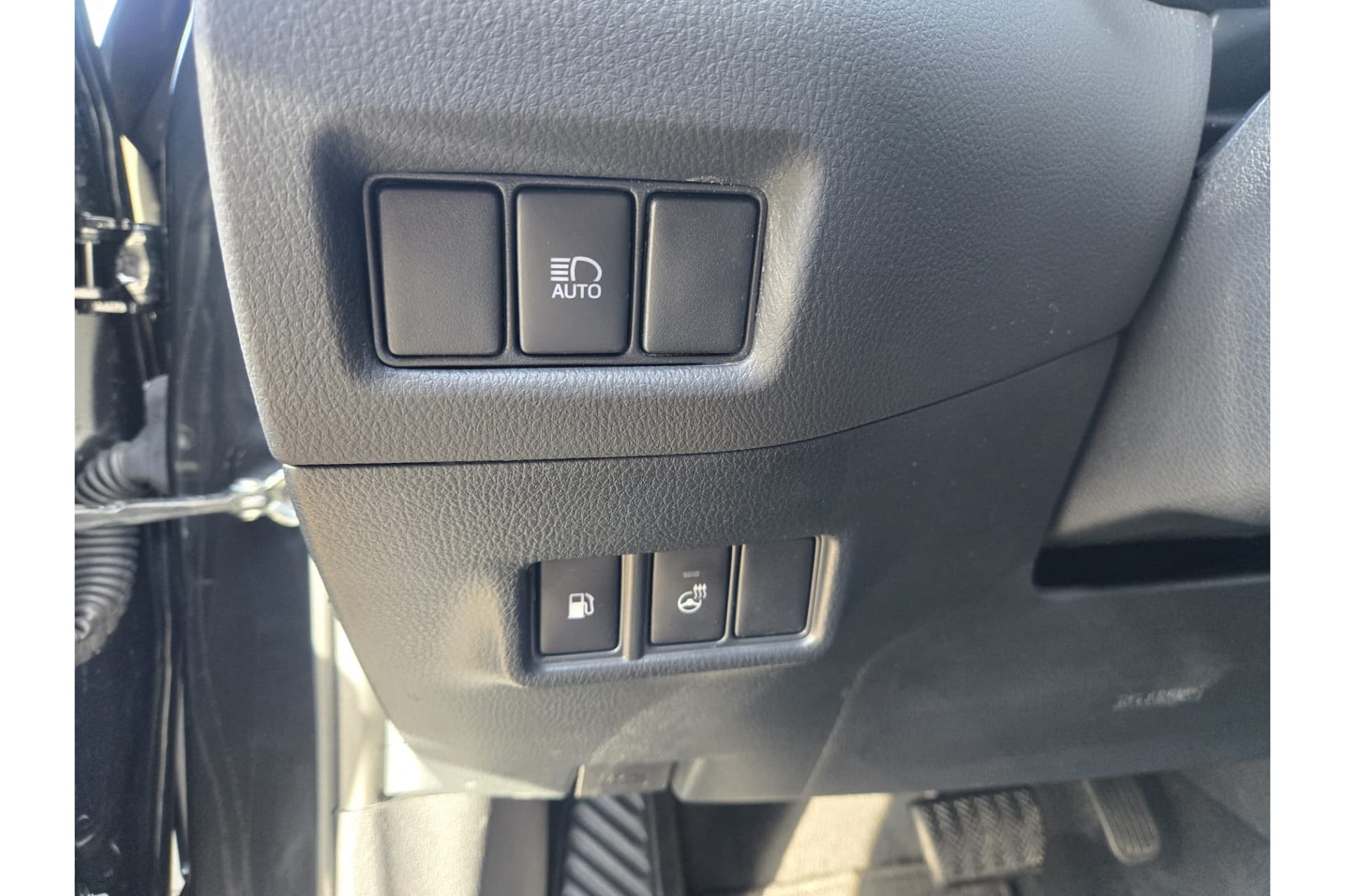 Toyota C-HR 1.8 Hybrid Executive thumbnail 18