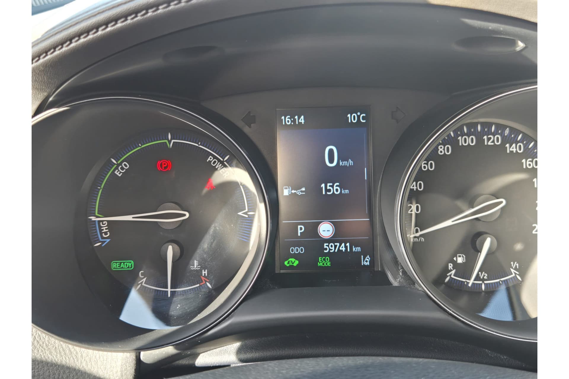 Toyota C-HR 1.8 Hybrid Executive thumbnail 4