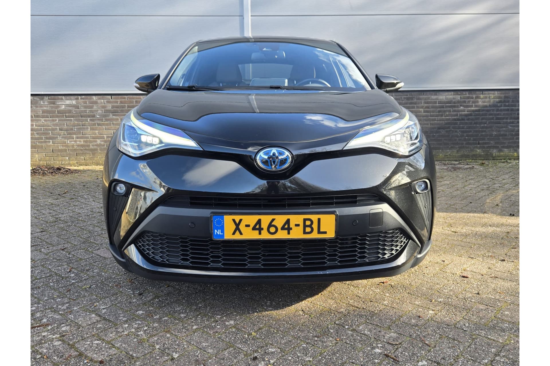 Toyota C-HR 1.8 Hybrid Executive thumbnail 9