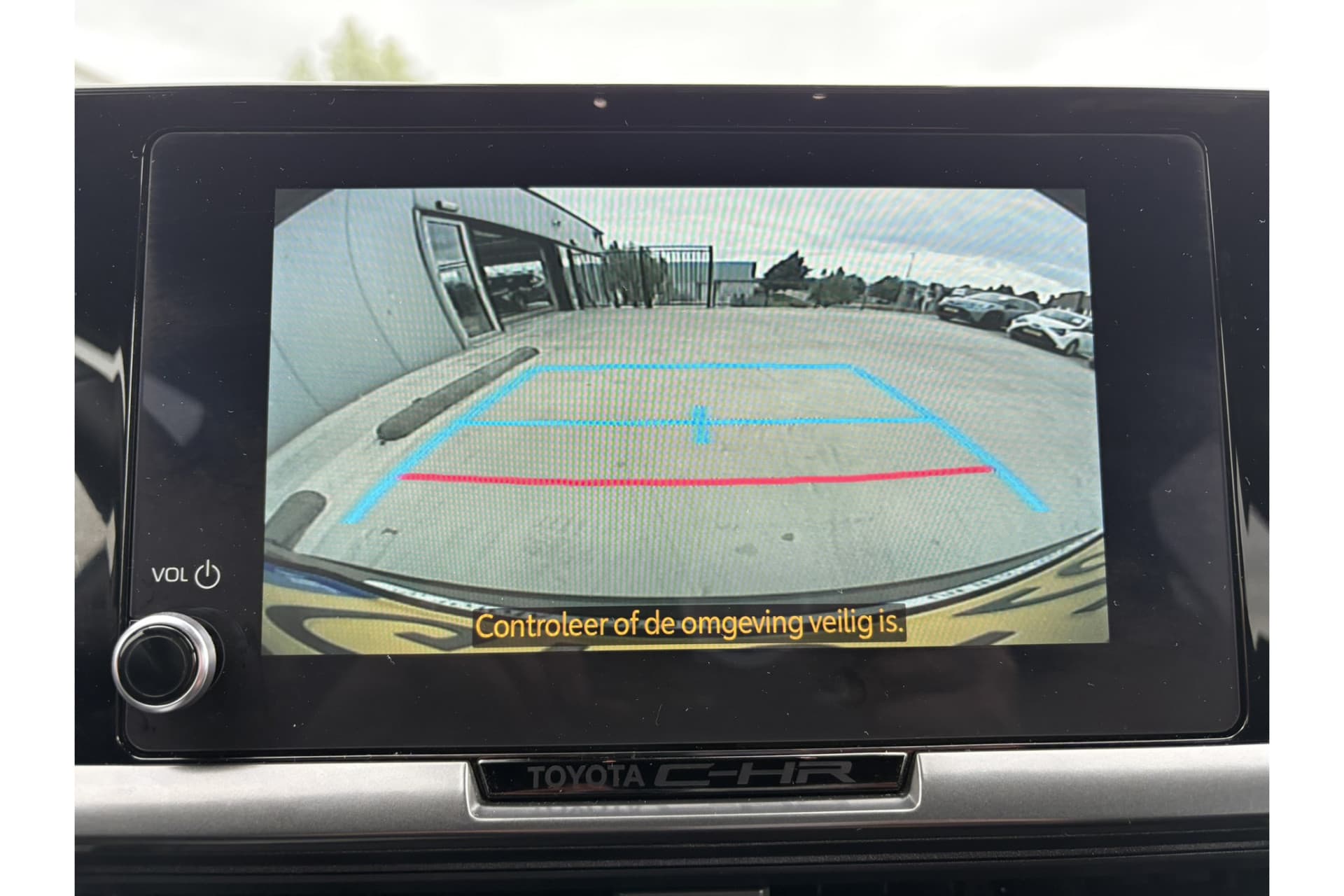 Toyota C-HR 1.8 Hybrid 140 Dynamic thumbnail 4