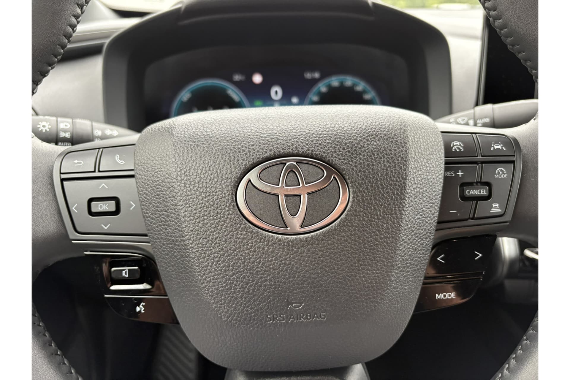 Toyota C-HR 1.8 Hybrid 140 Dynamic thumbnail 9