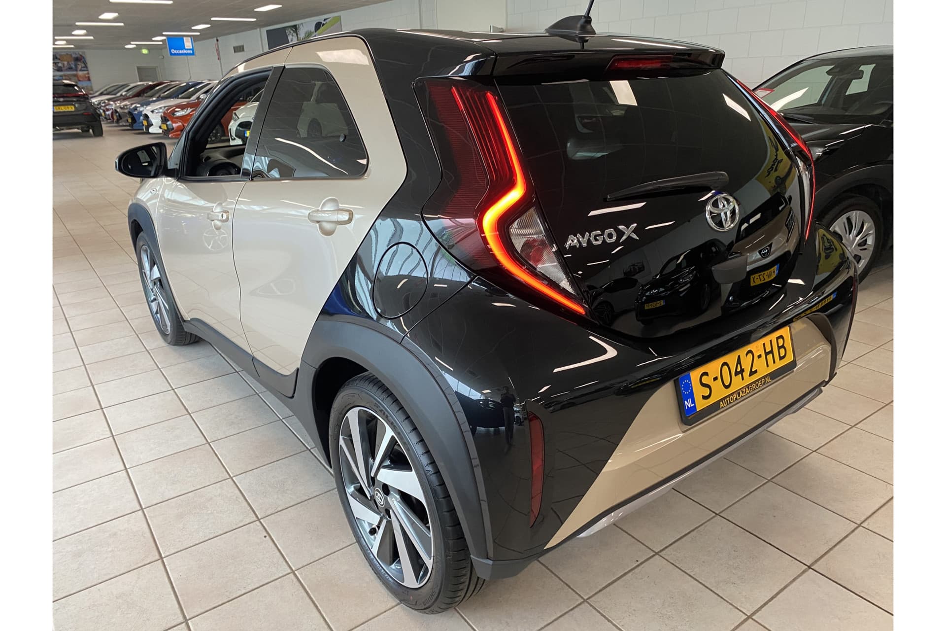 Toyota Aygo X 1.0 Vvt-I Mt Envy thumbnail 3