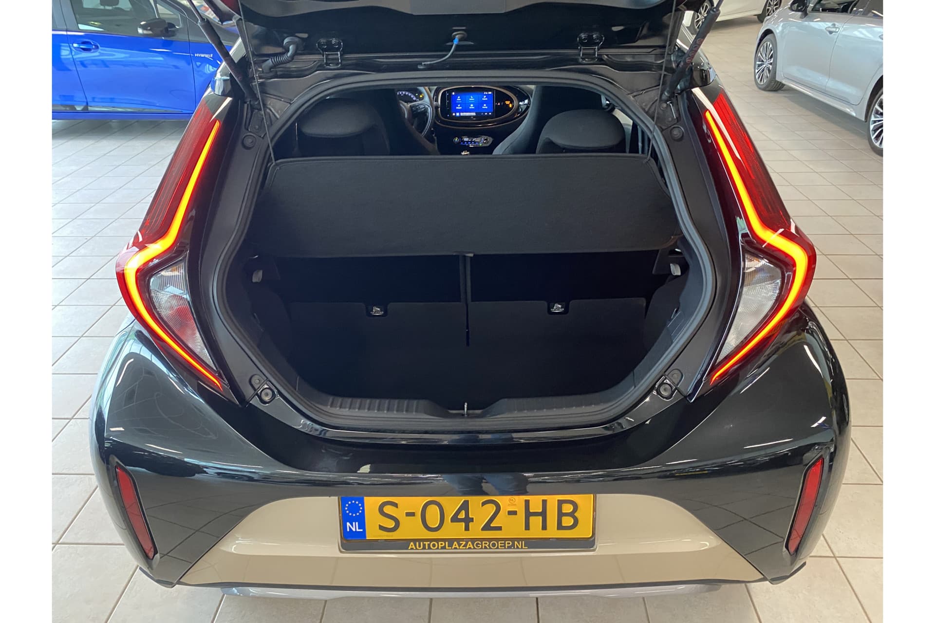 Toyota Aygo X 1.0 Vvt-I Mt Envy thumbnail 5