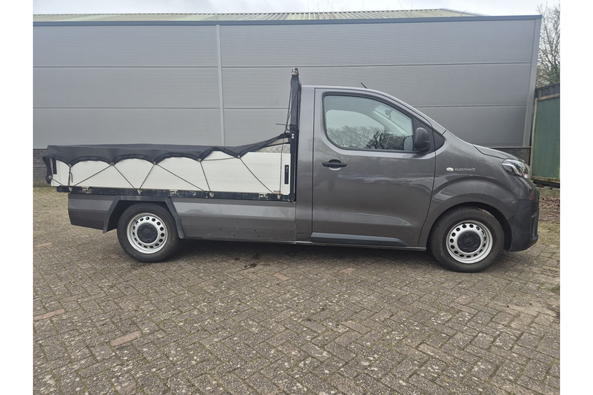 Toyota Proace Electric Pick-Up Extra Range Navigator 75 Kwh thumbnail 5
