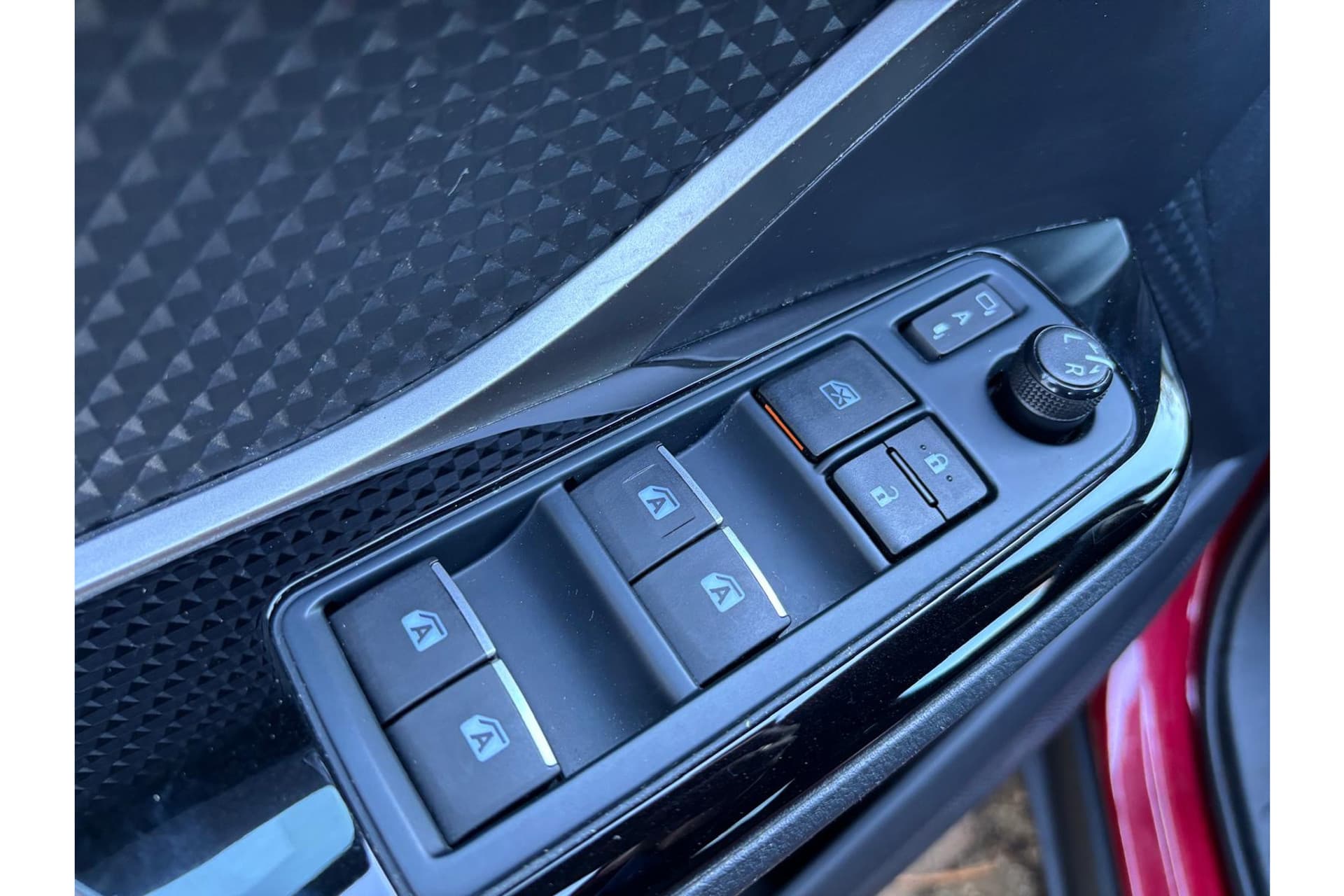 Toyota C-HR 1.8 Hybrid Style Ultimate Trekhaak Zeer Compleet ! thumbnail 16