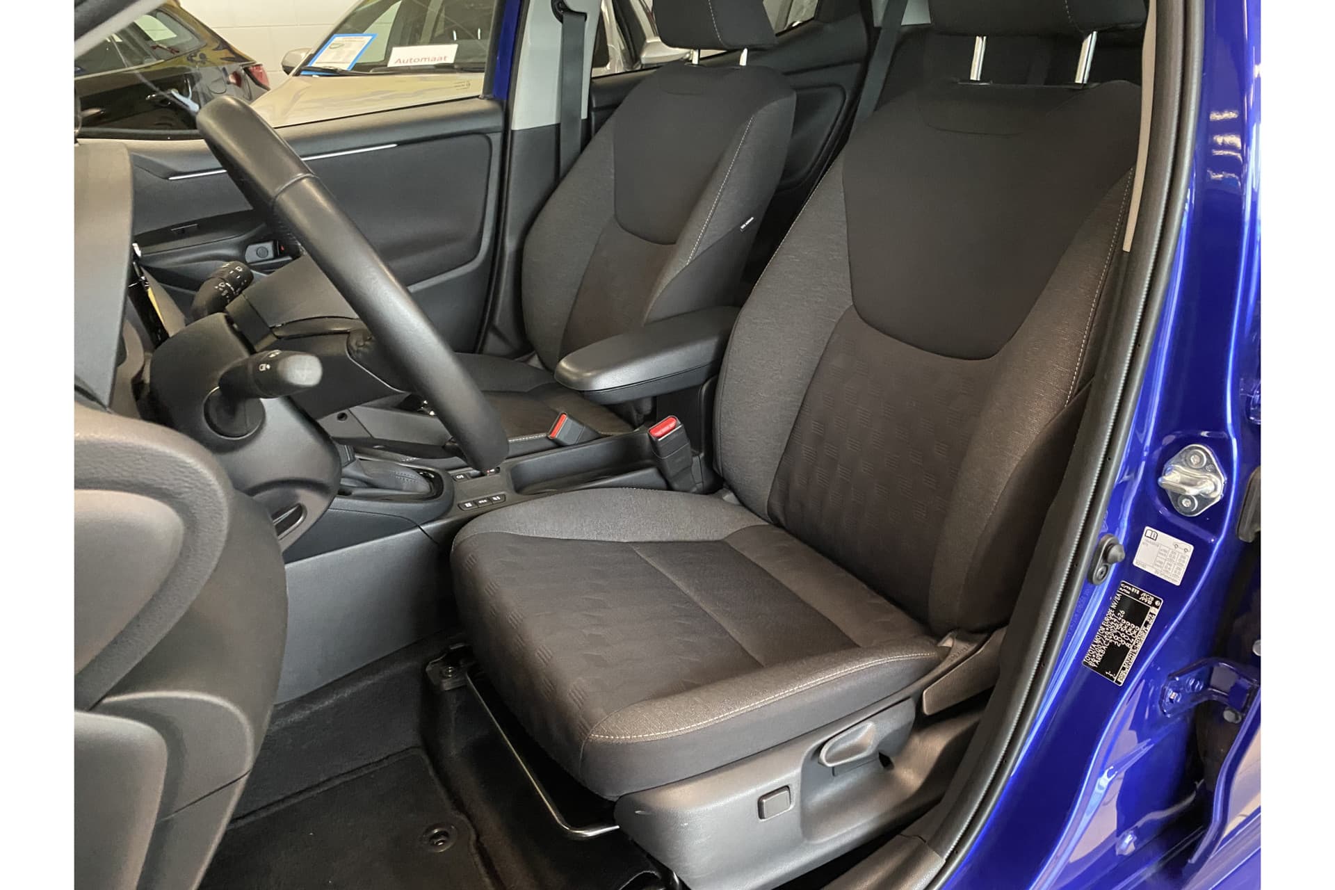 Toyota Yaris 1.5 Hybrid 115 First Edition thumbnail 15