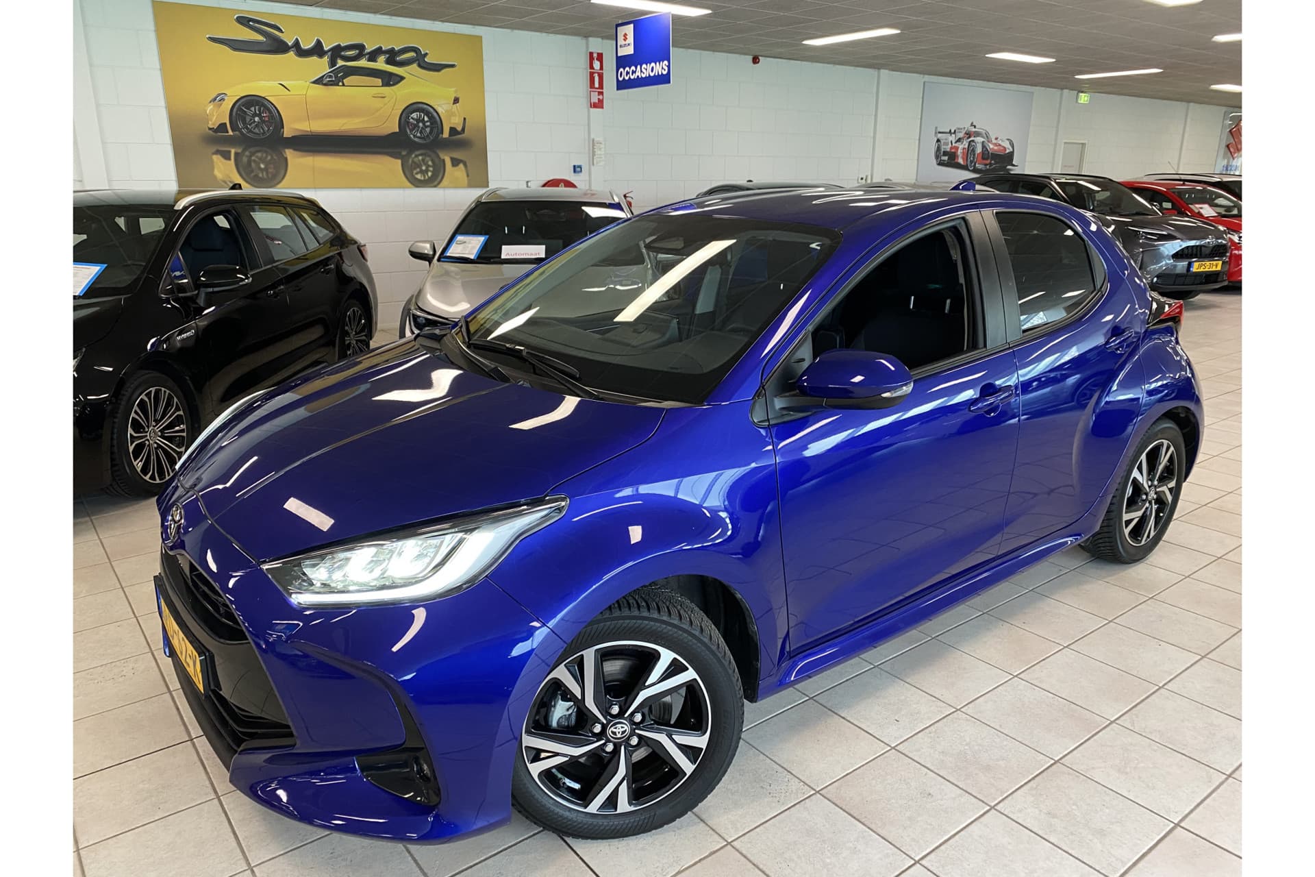 Toyota Yaris 1.5 Hybrid 115 First Edition thumbnail 3