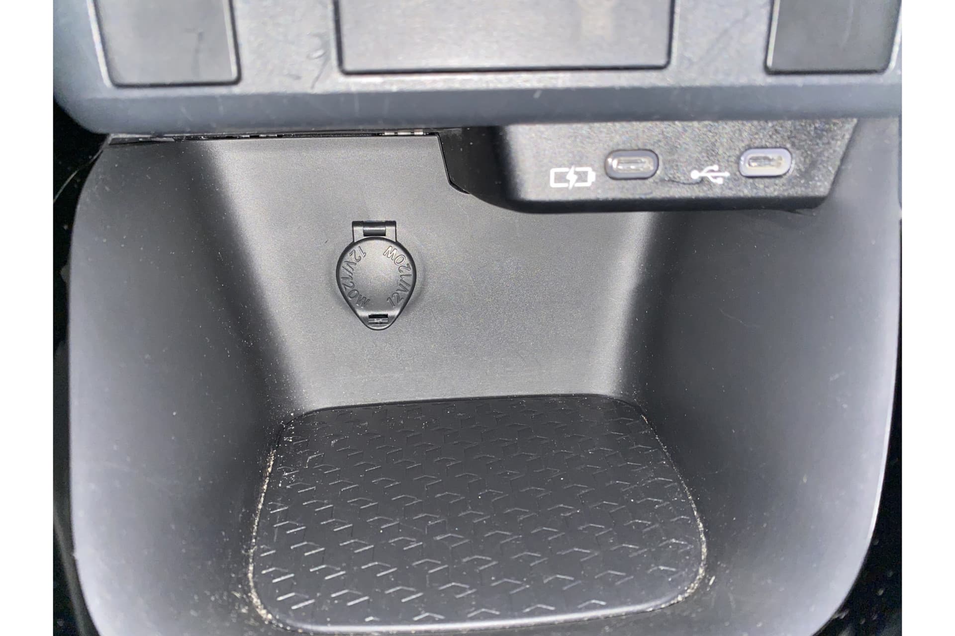 Toyota Yaris 1.5 Hybrid 115 First Edition thumbnail 36