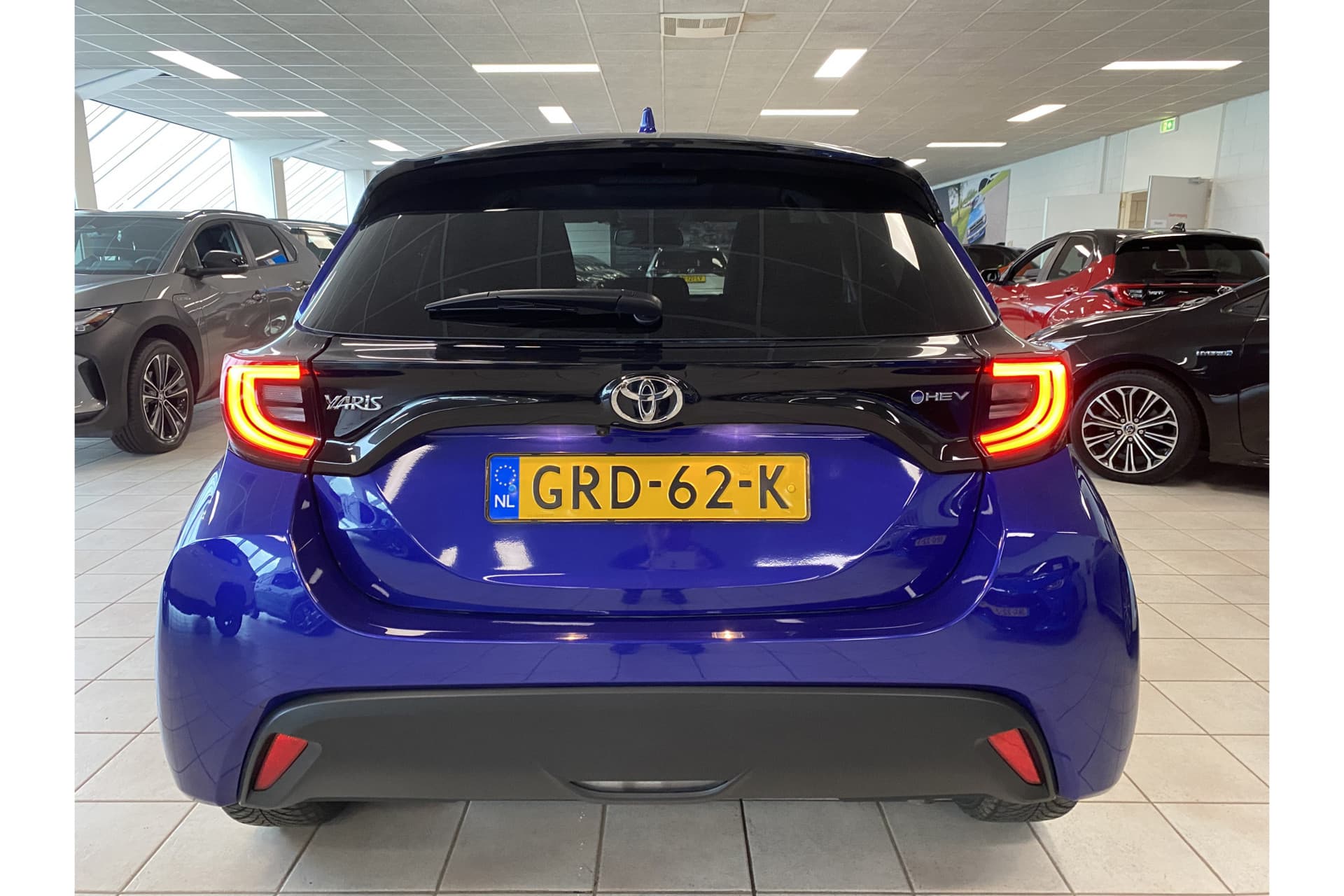 Toyota Yaris 1.5 Hybrid 115 First Edition thumbnail 6