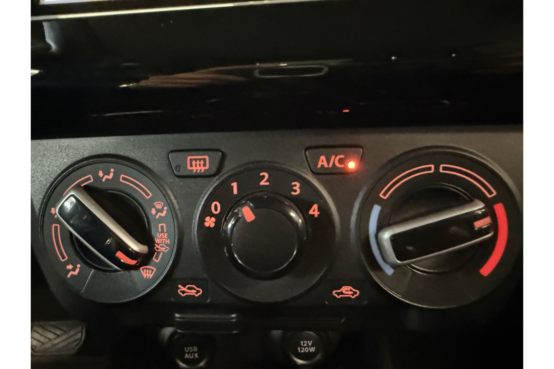 Suzuki Swift 1.2 Select thumbnail 23