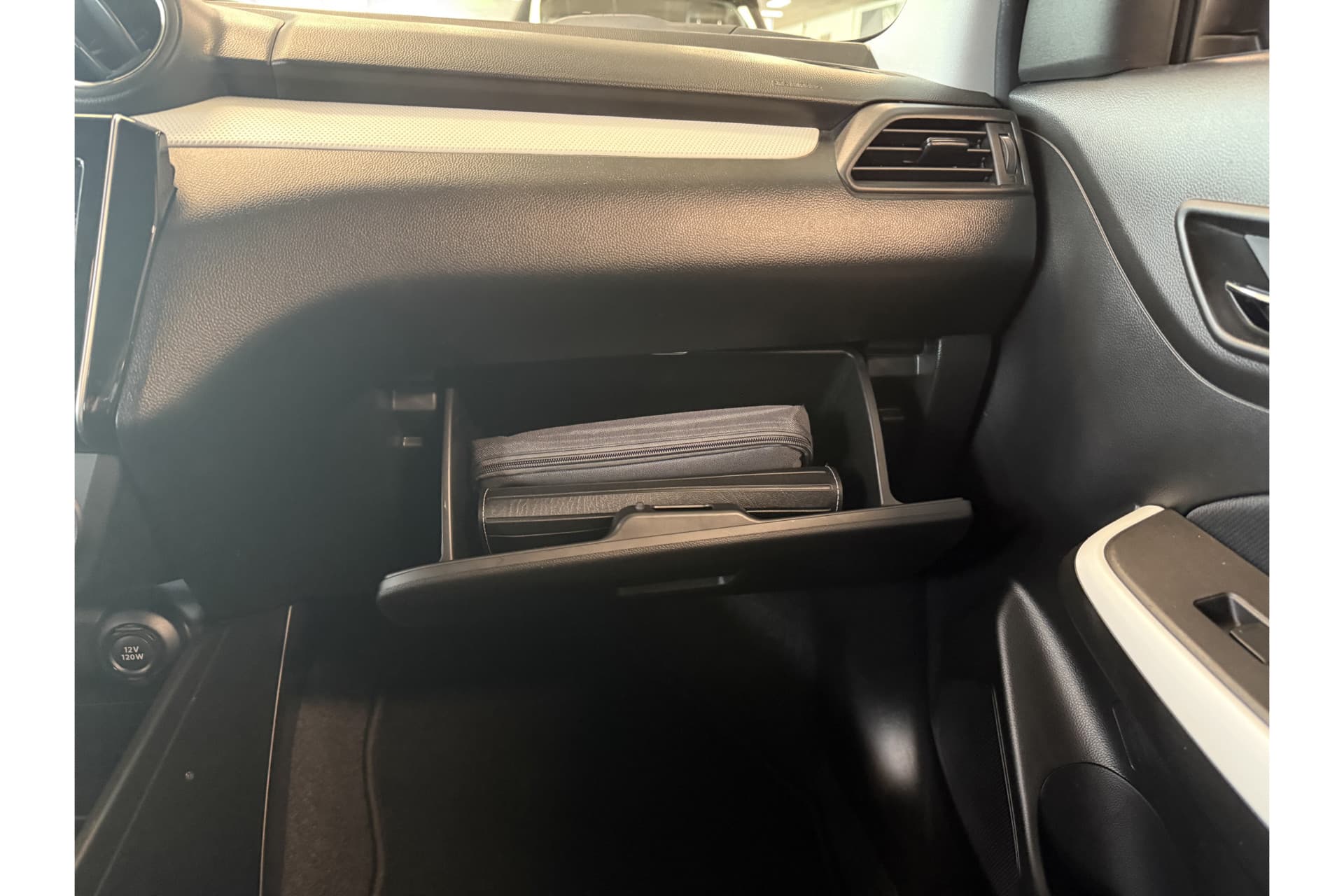 Suzuki Swift 1.2 Select thumbnail 28