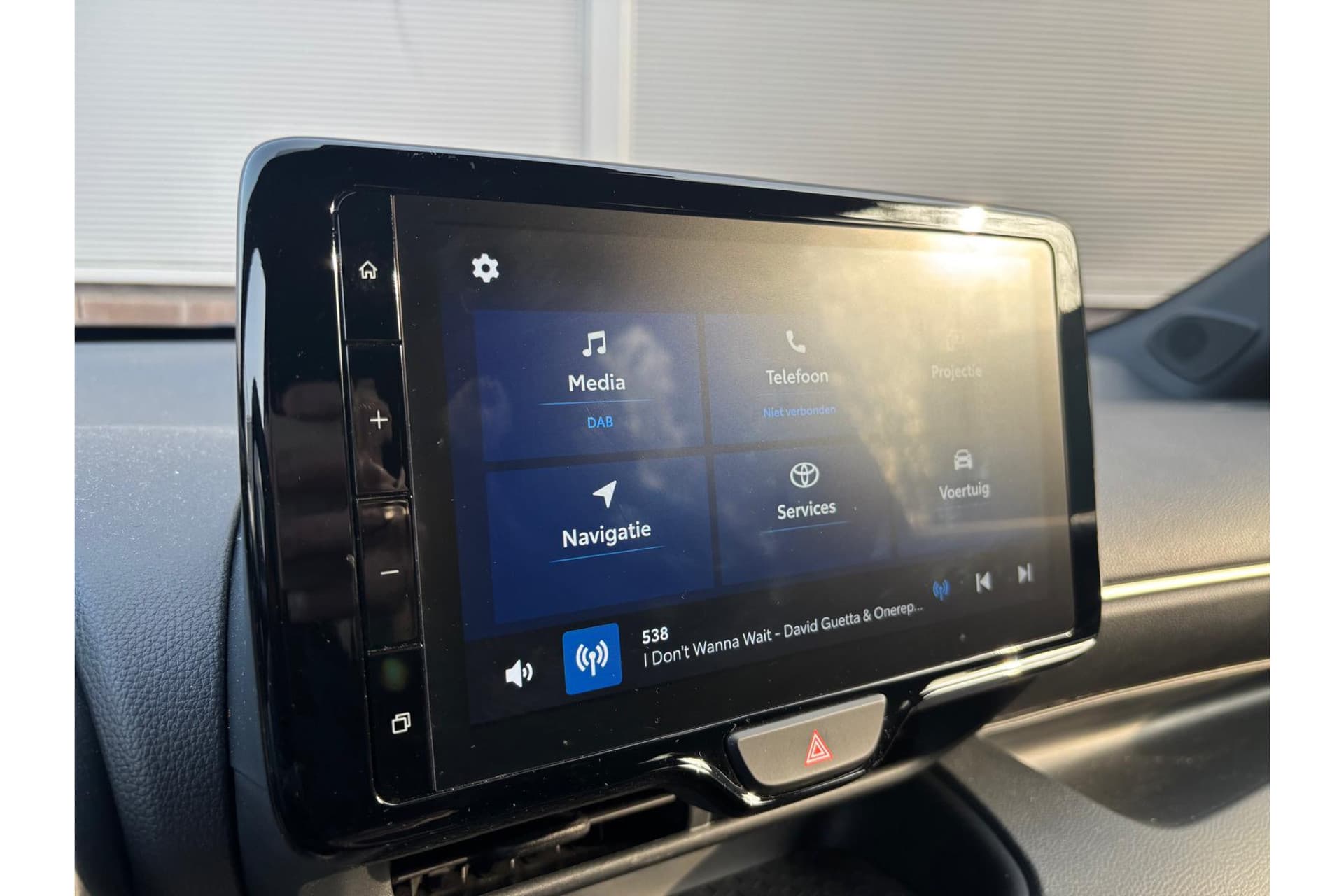 Toyota Yaris 1.5 Hybrid Executive Limited Automaat thumbnail 11