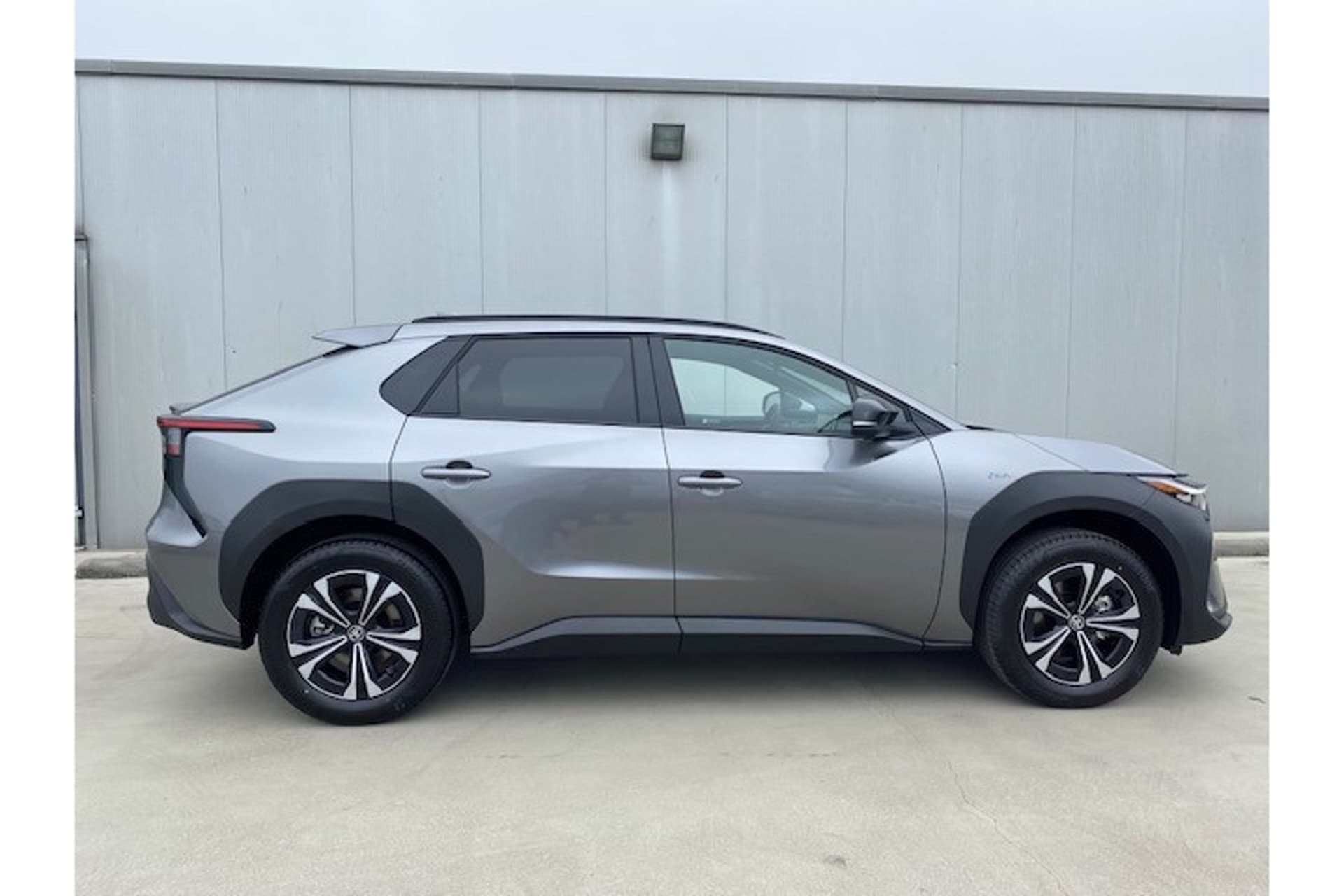 Toyota BZ4X Dynamic 71 Kwh thumbnail 3