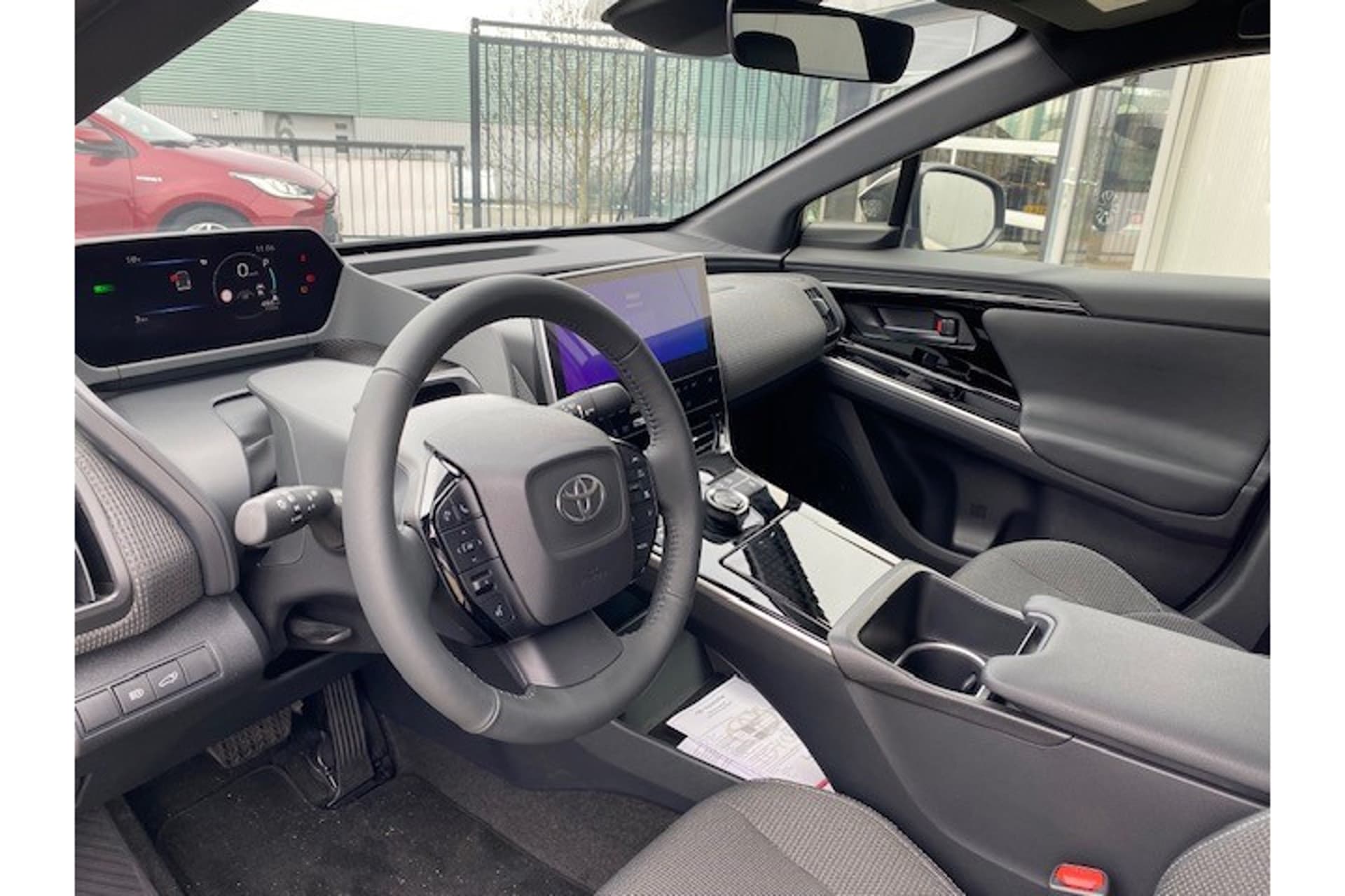 Toyota BZ4X Dynamic 71 Kwh thumbnail 5