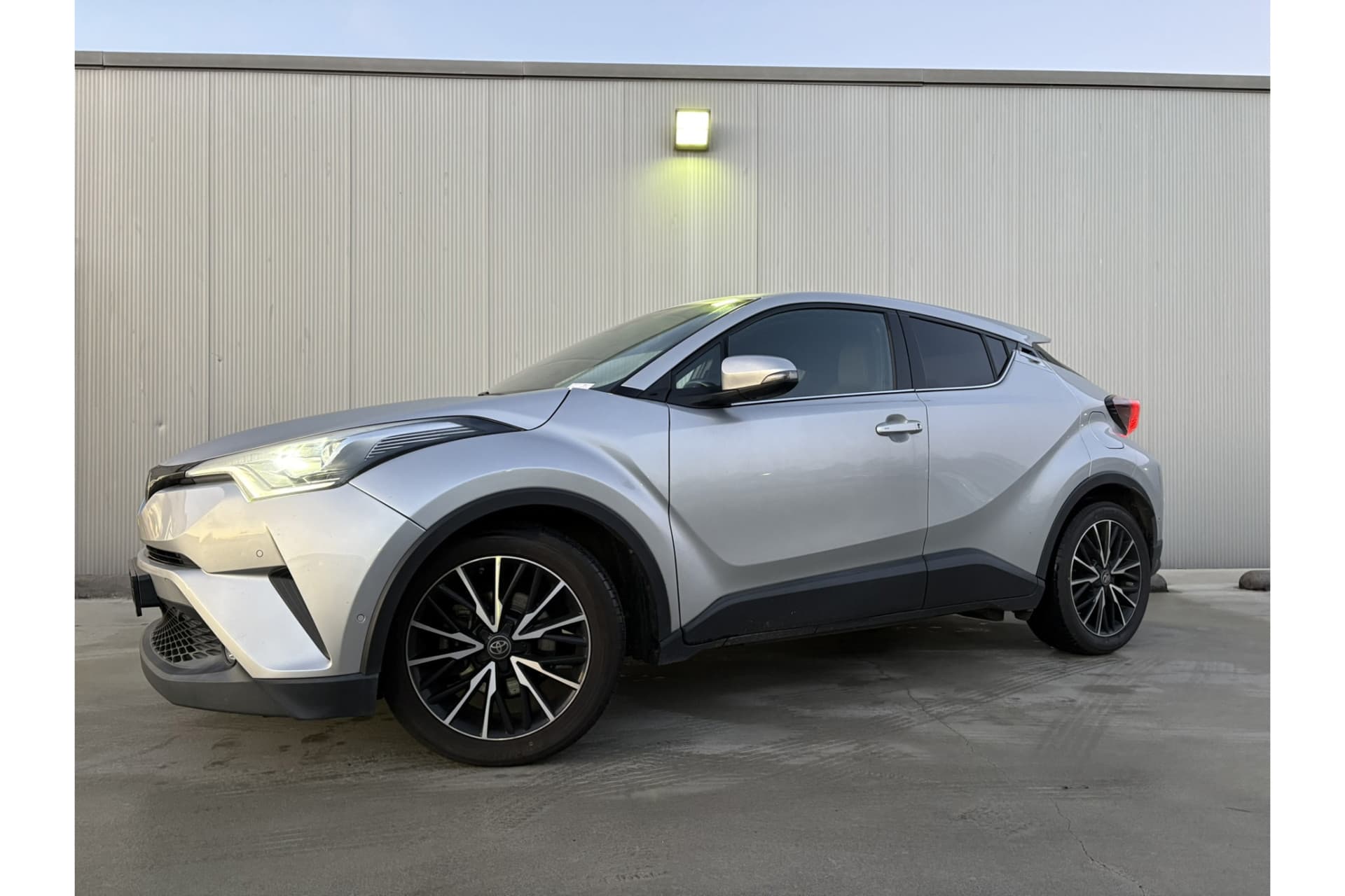 Toyota C-HR 1.8 Hybrid Executive