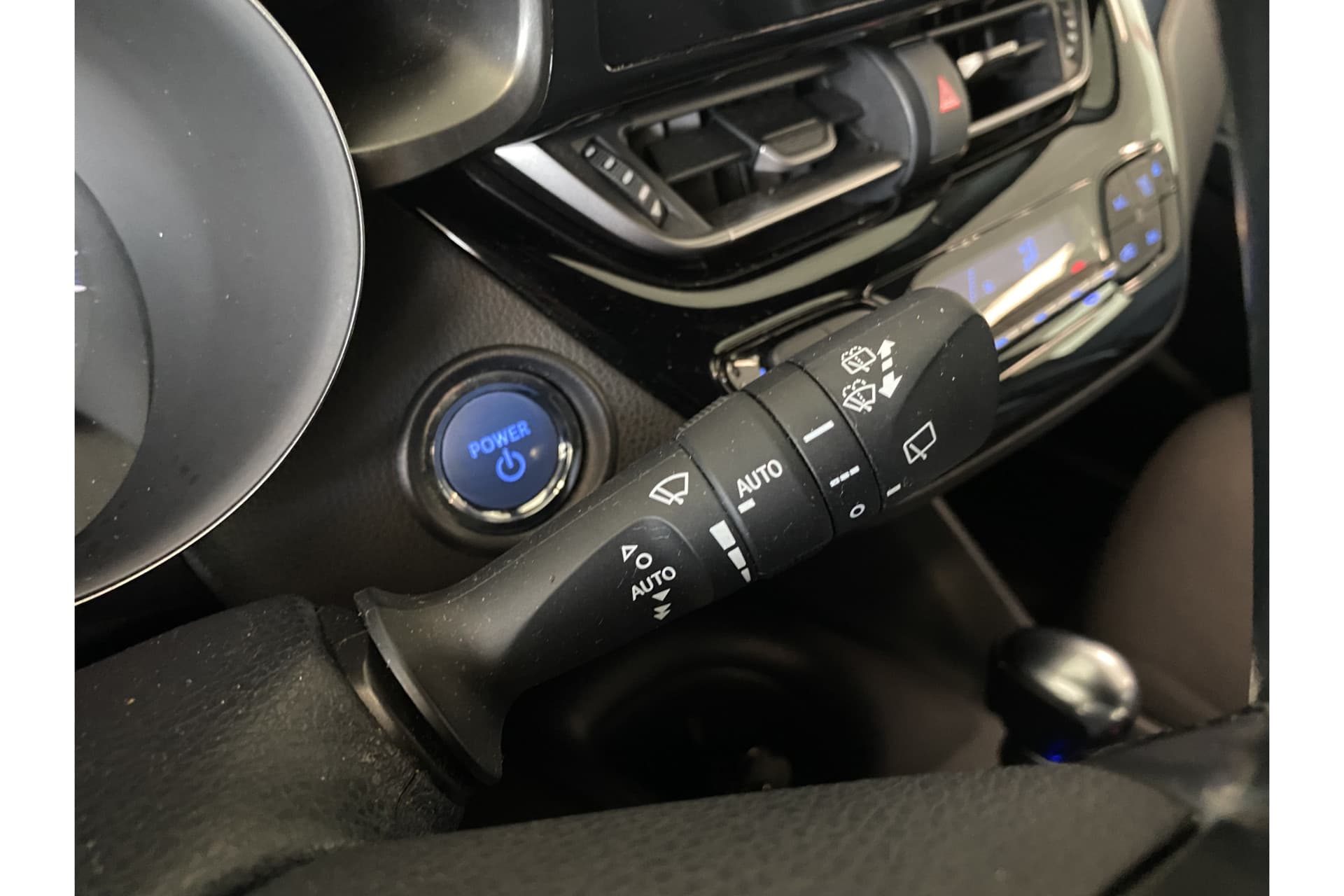 Toyota C-HR 1.8 Hybrid Dynamic thumbnail 19