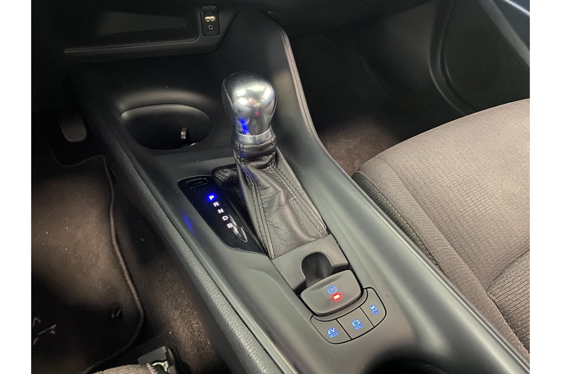 Toyota C-HR 1.8 Hybrid Dynamic thumbnail 25