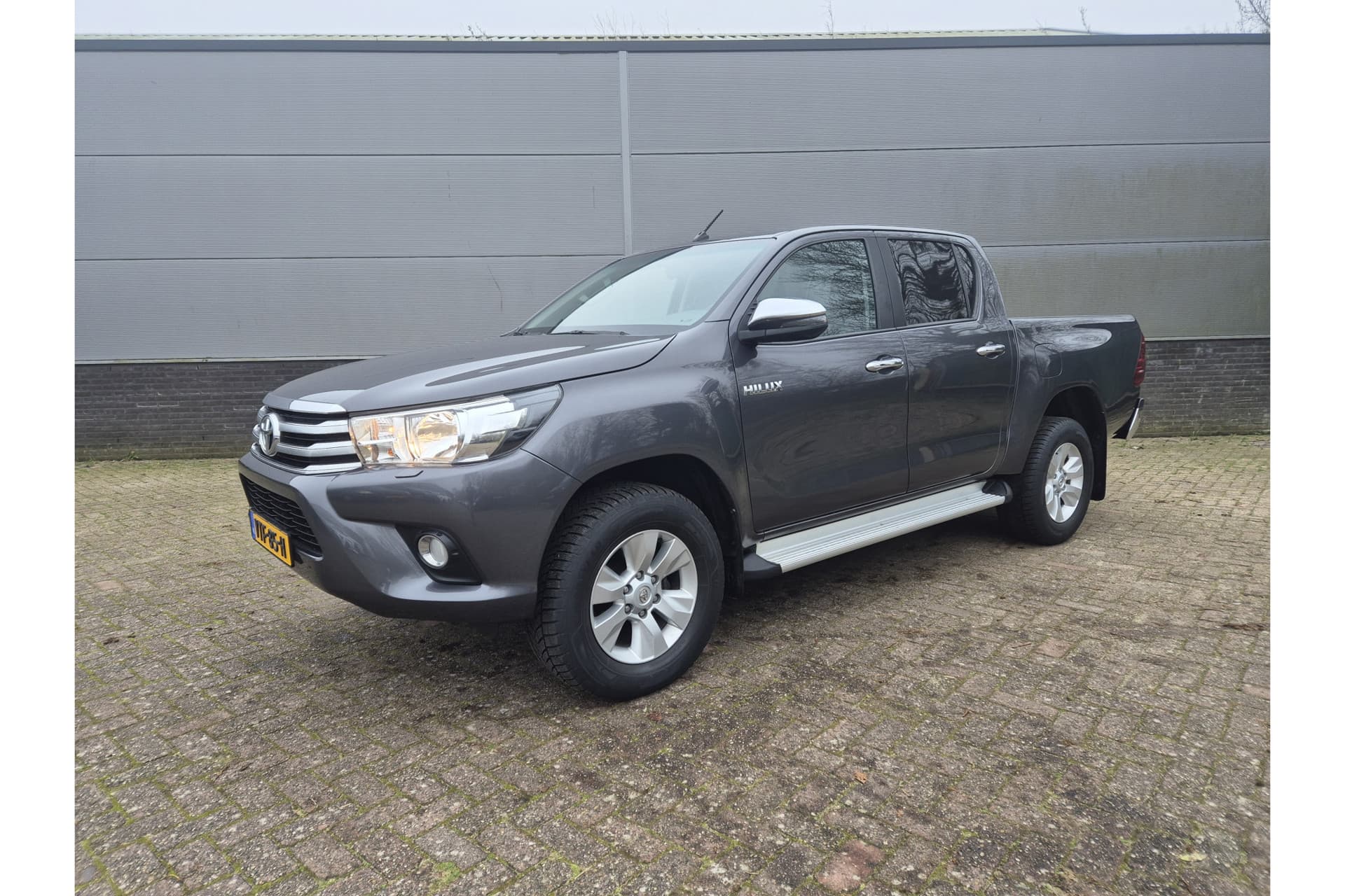 Toyota Hilux 2.4 D-4D Double Cab Professional