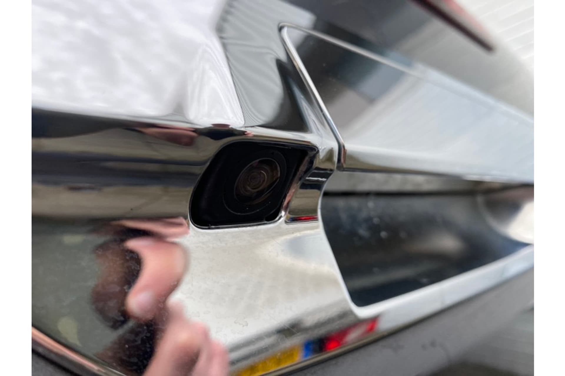 Toyota Hilux 2.4 D-4D Double Cab Professional thumbnail 10