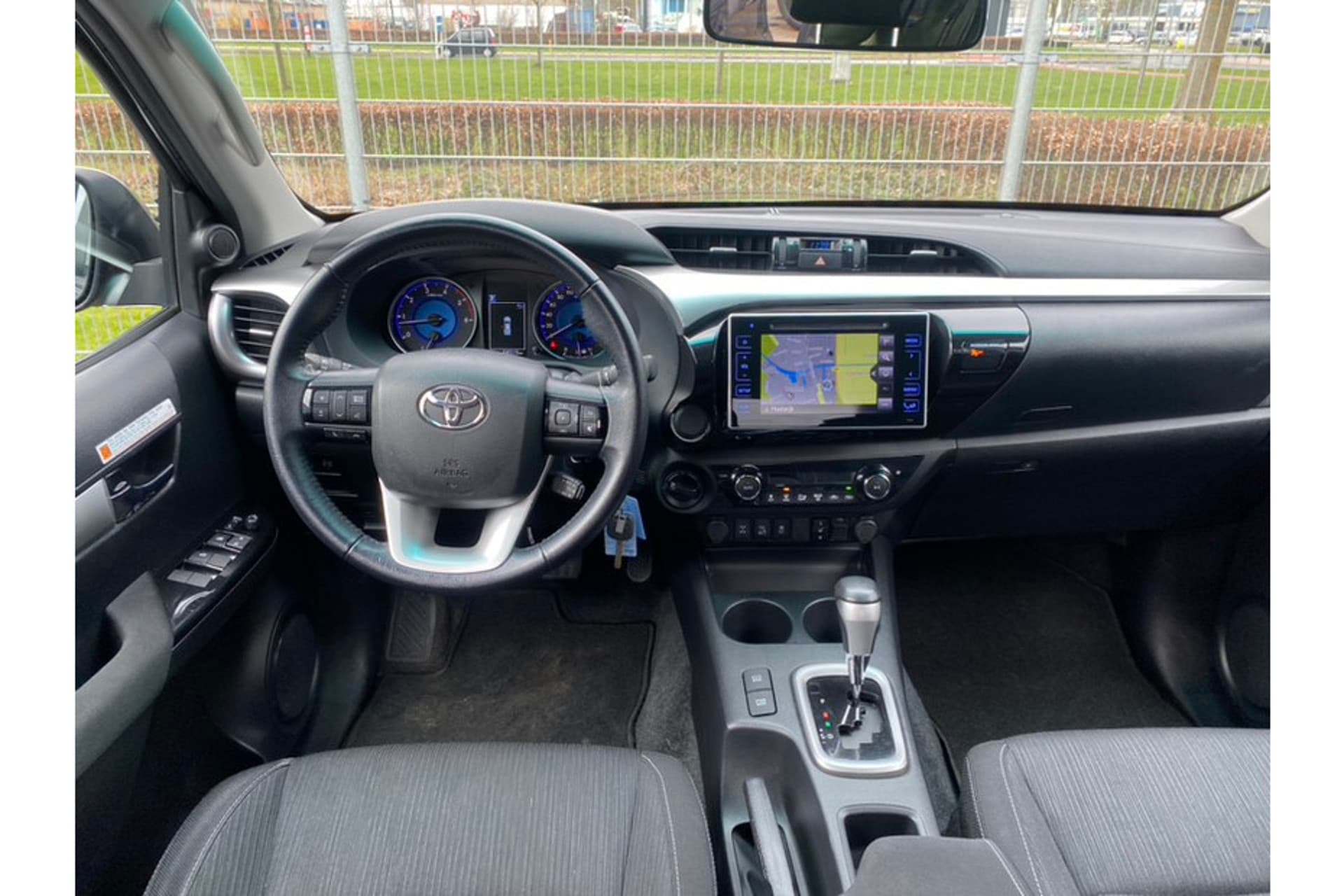 Toyota Hilux 2.4 D-4D Double Cab Professional thumbnail 26