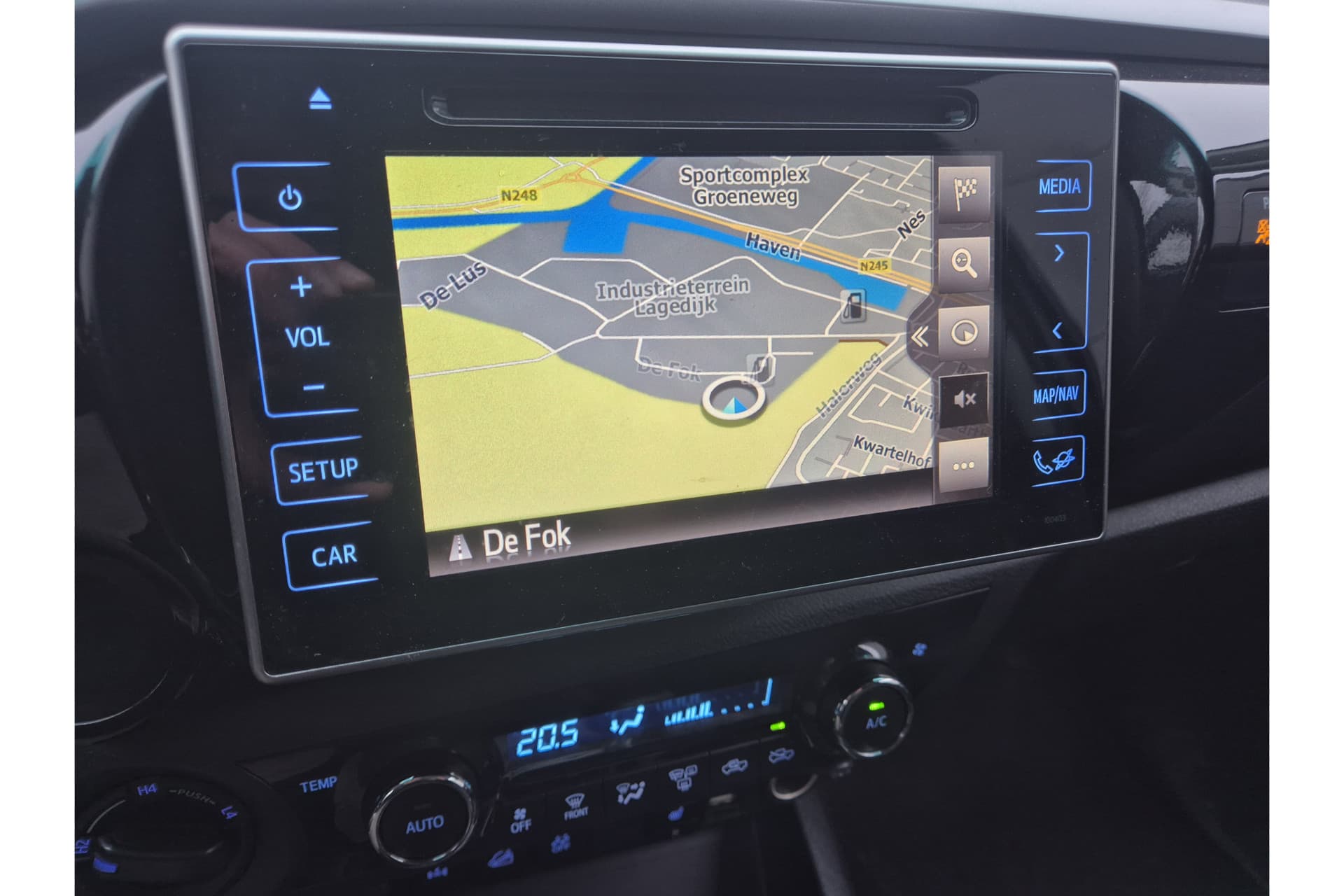 Toyota Hilux 2.4 D-4D Double Cab Professional thumbnail 39