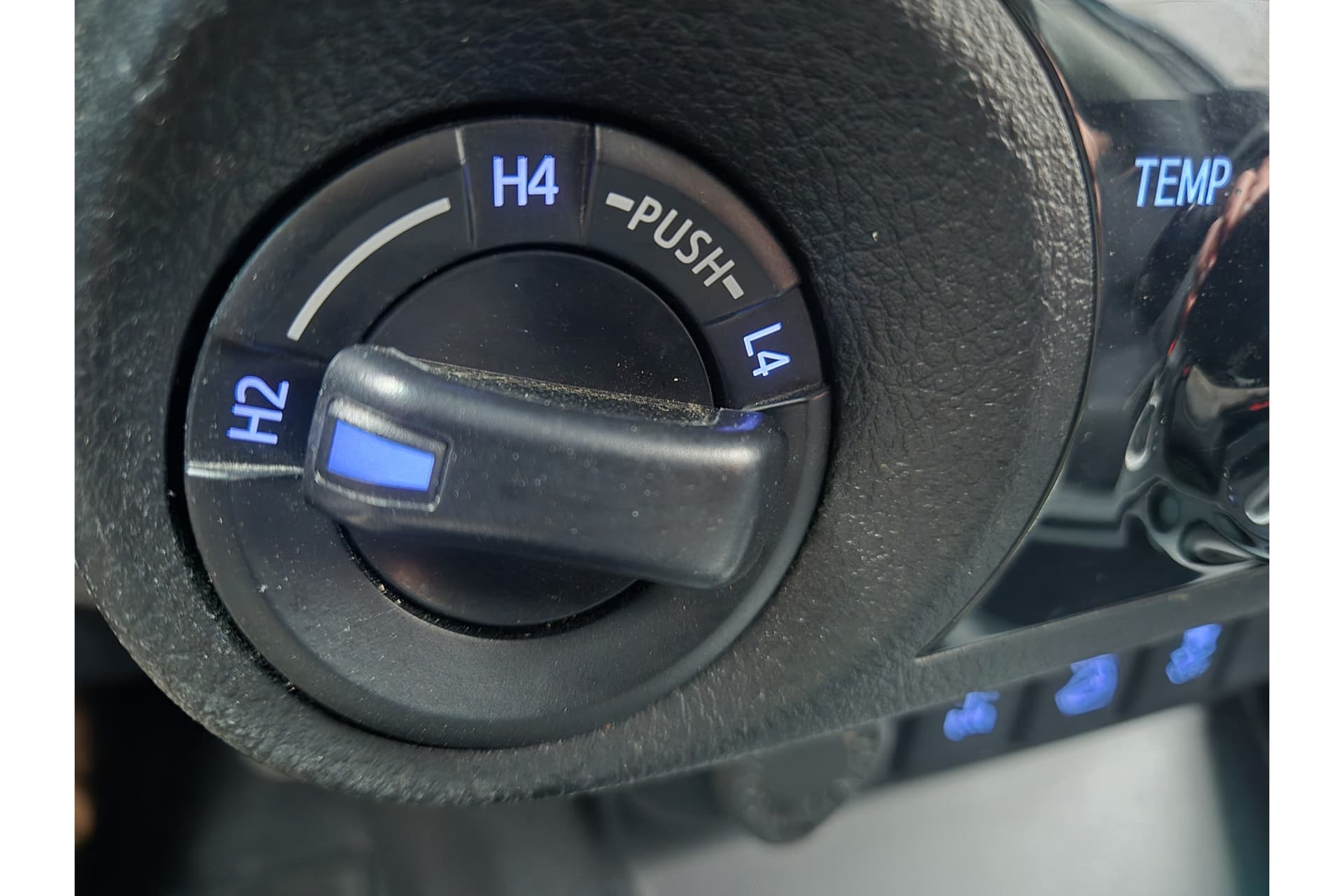 Toyota Hilux 2.4 D-4D Double Cab Professional thumbnail 42