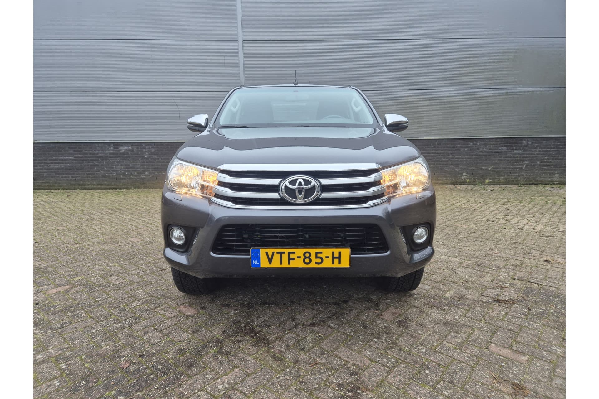Toyota Hilux 2.4 D-4D Double Cab Professional thumbnail 6