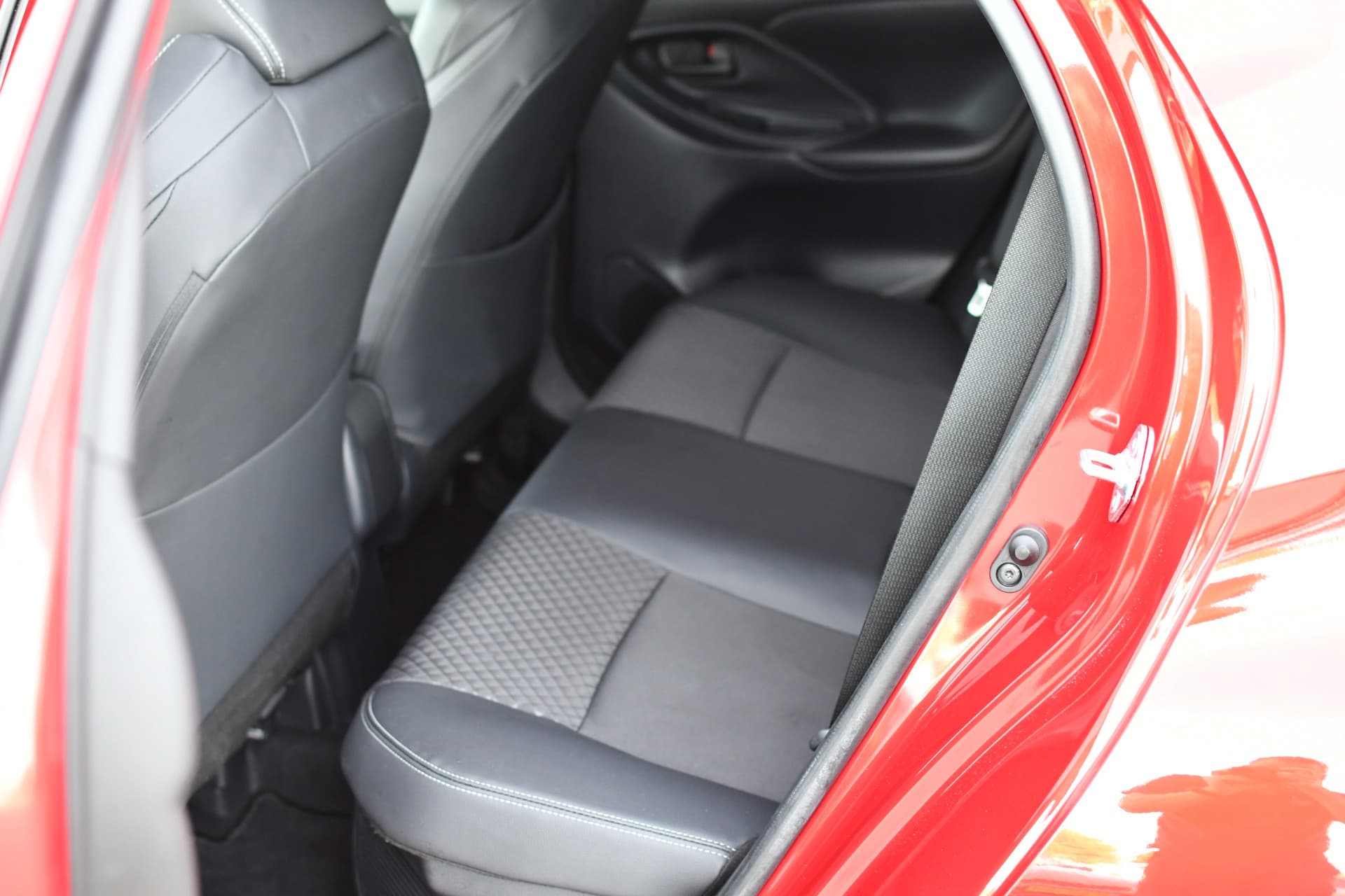 Toyota Yaris 1.5 Hybrid 130 Executive Automaat 130pk thumbnail 12