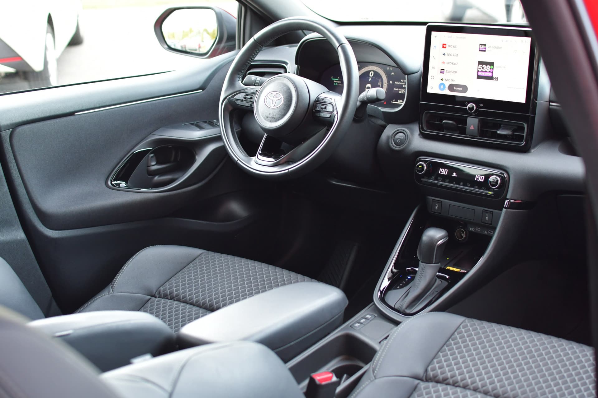 Toyota Yaris 1.5 Hybrid 130 Executive Automaat 130pk thumbnail 6