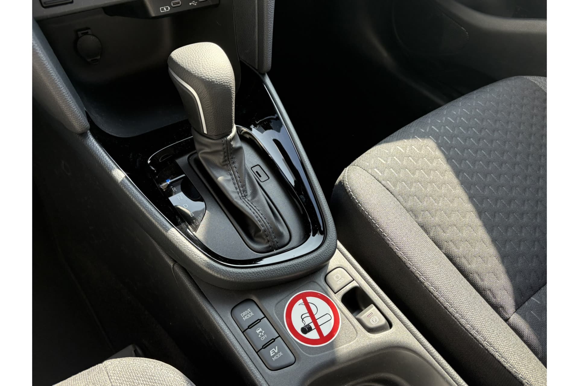 Toyota Yaris Cross 1.5 Hybrid 115 First Edition thumbnail 16