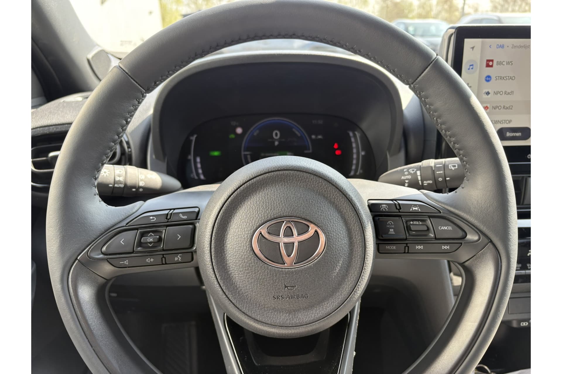 Toyota Yaris Cross 1.5 Hybrid 115 First Edition thumbnail 9