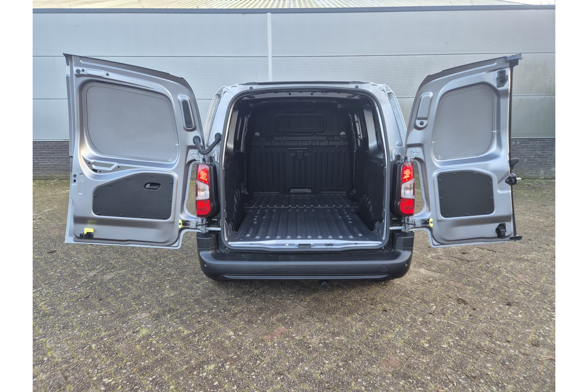 Toyota Proace City Electric Navigator Long 50 Kwh thumbnail 12