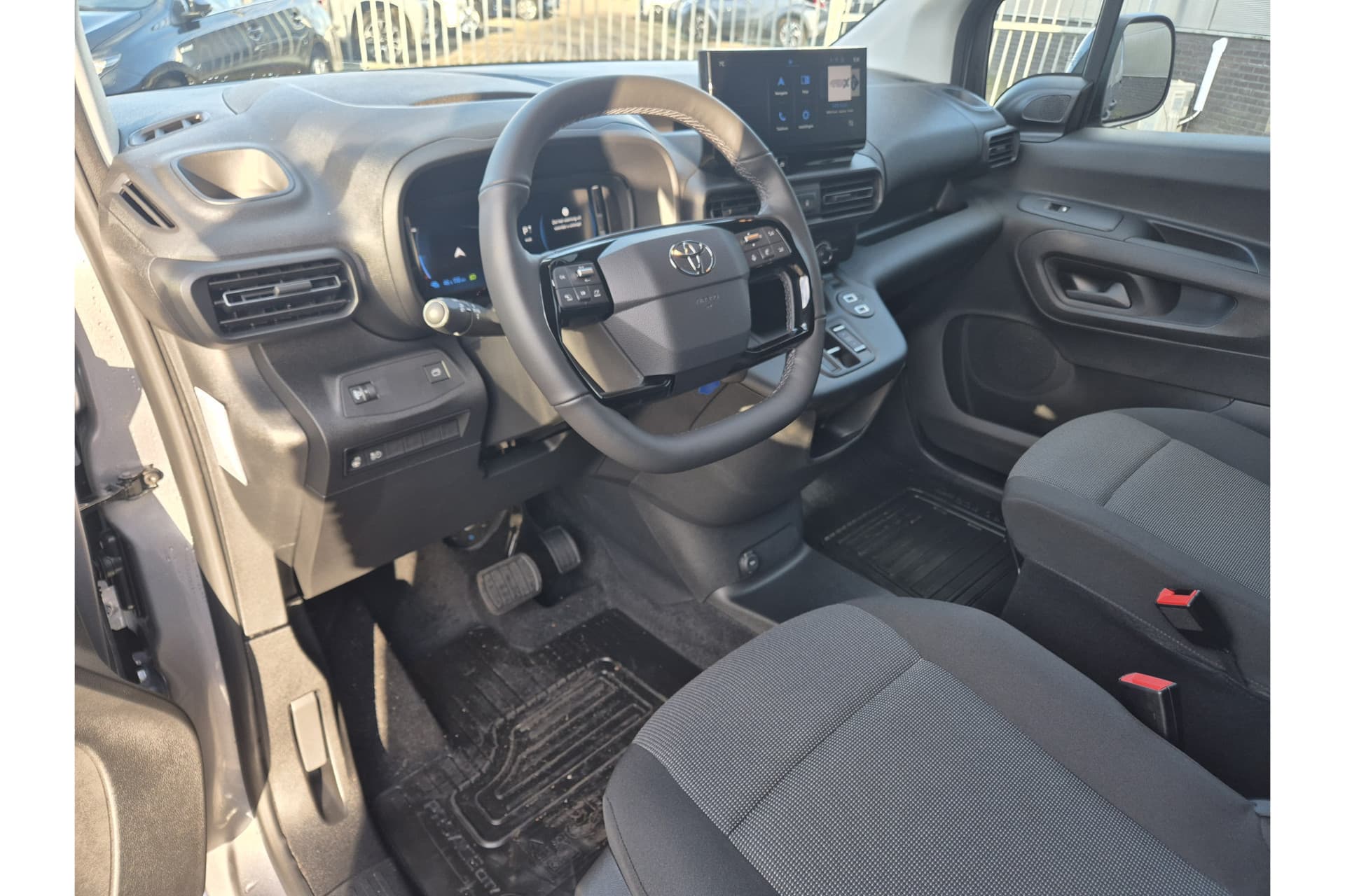 Toyota Proace City Electric Navigator Long 50 Kwh thumbnail 2