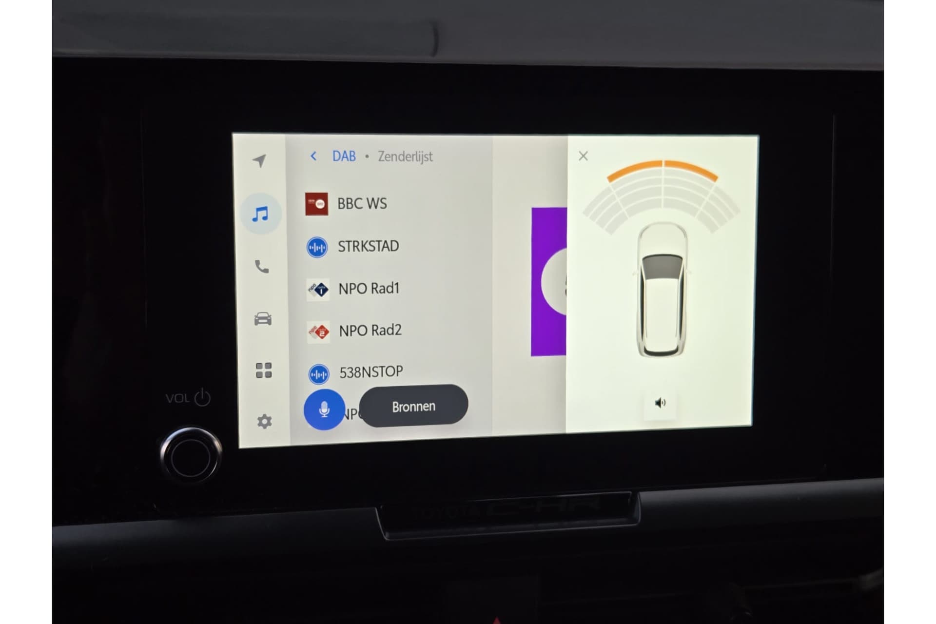 Toyota C-HR 1.8 Hybrid 140 Dynamic thumbnail 14
