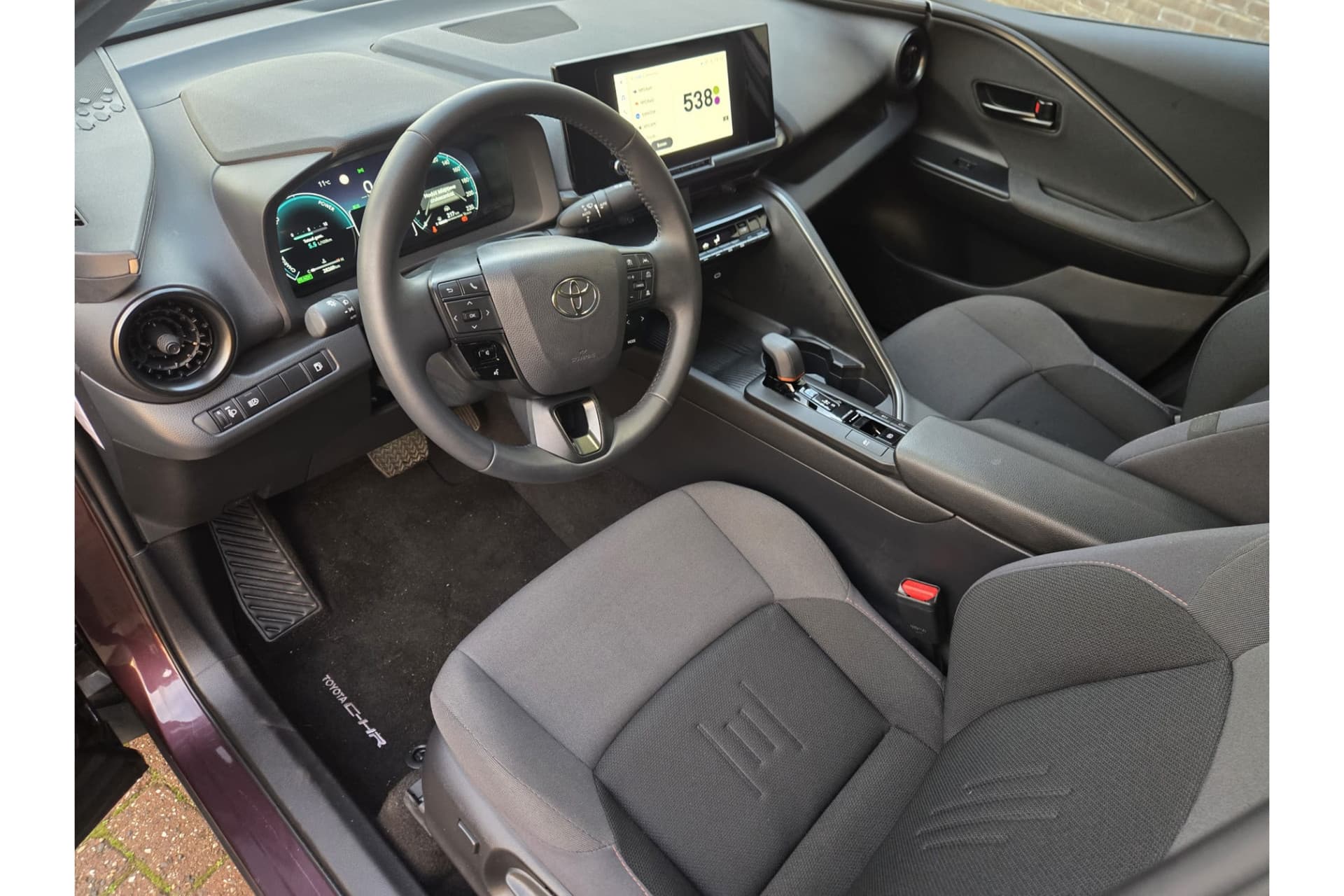 Toyota C-HR 1.8 Hybrid 140 Dynamic thumbnail 4