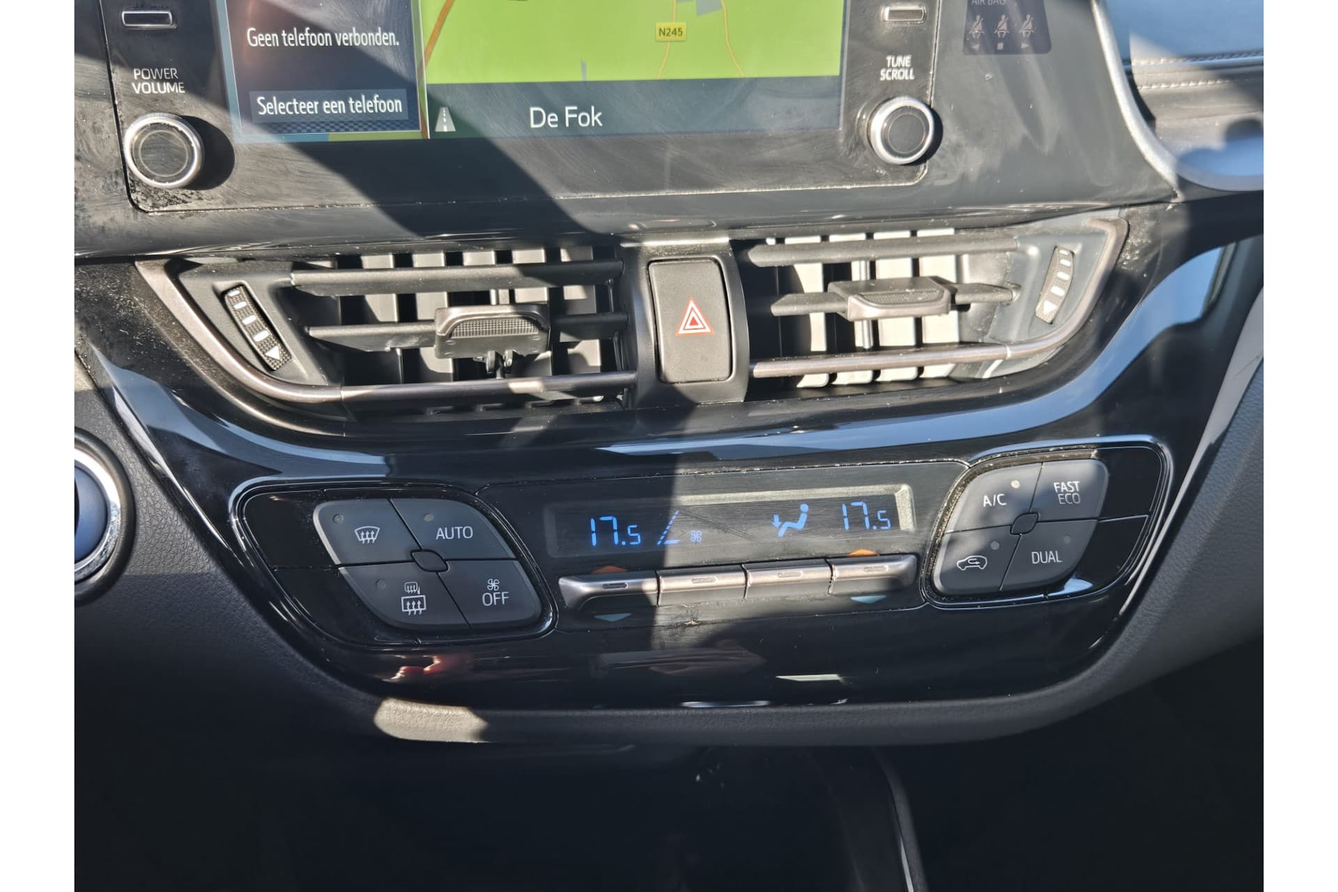 Toyota C-HR 1.8 Hybrid Dynamic thumbnail 12