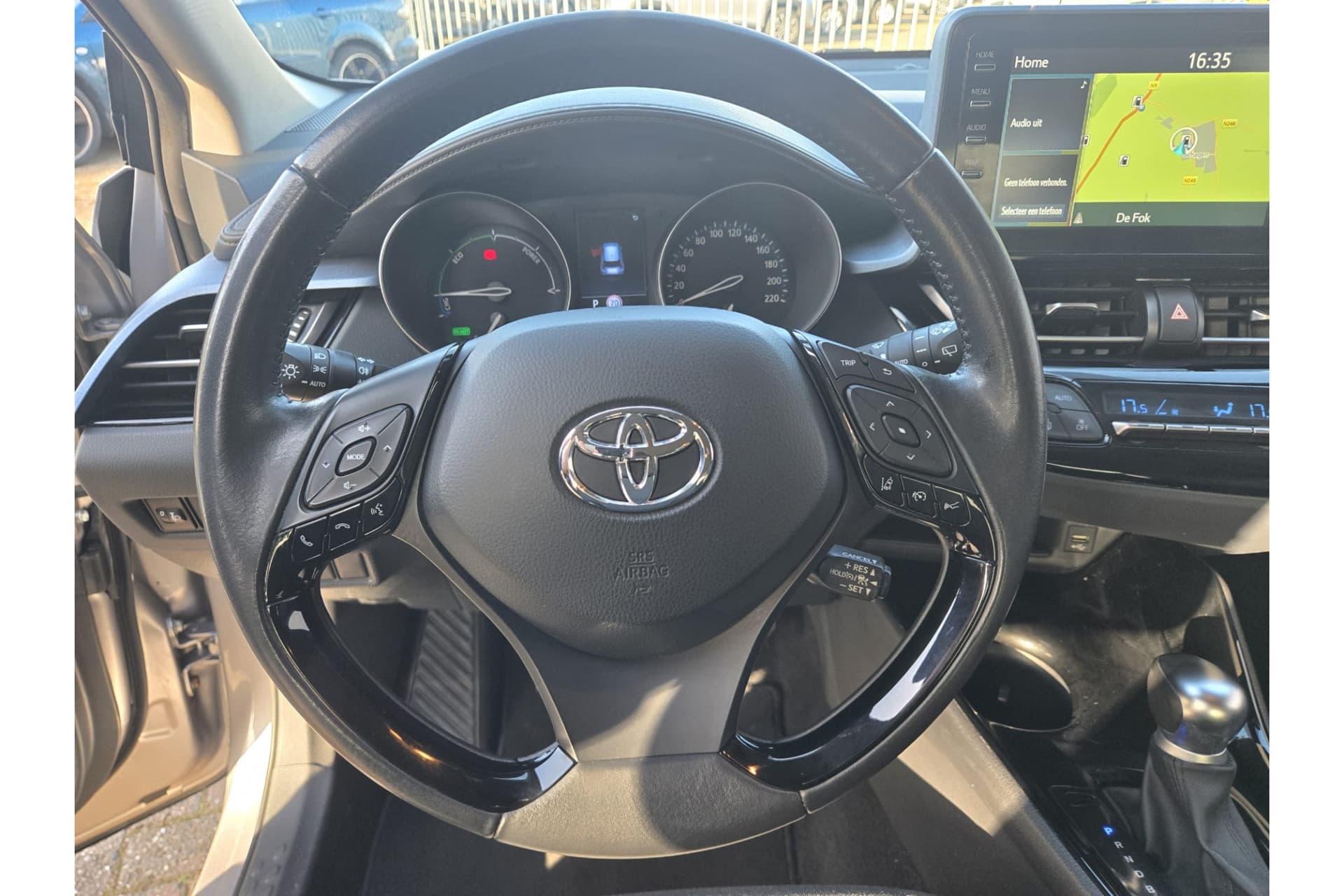 Toyota C-HR 1.8 Hybrid Dynamic thumbnail 13