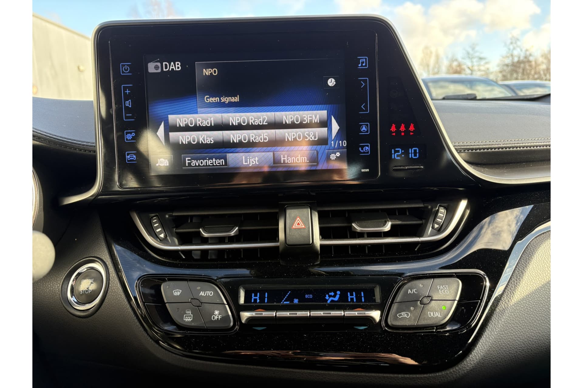 Toyota C-HR 1.2 Dynamic thumbnail 13