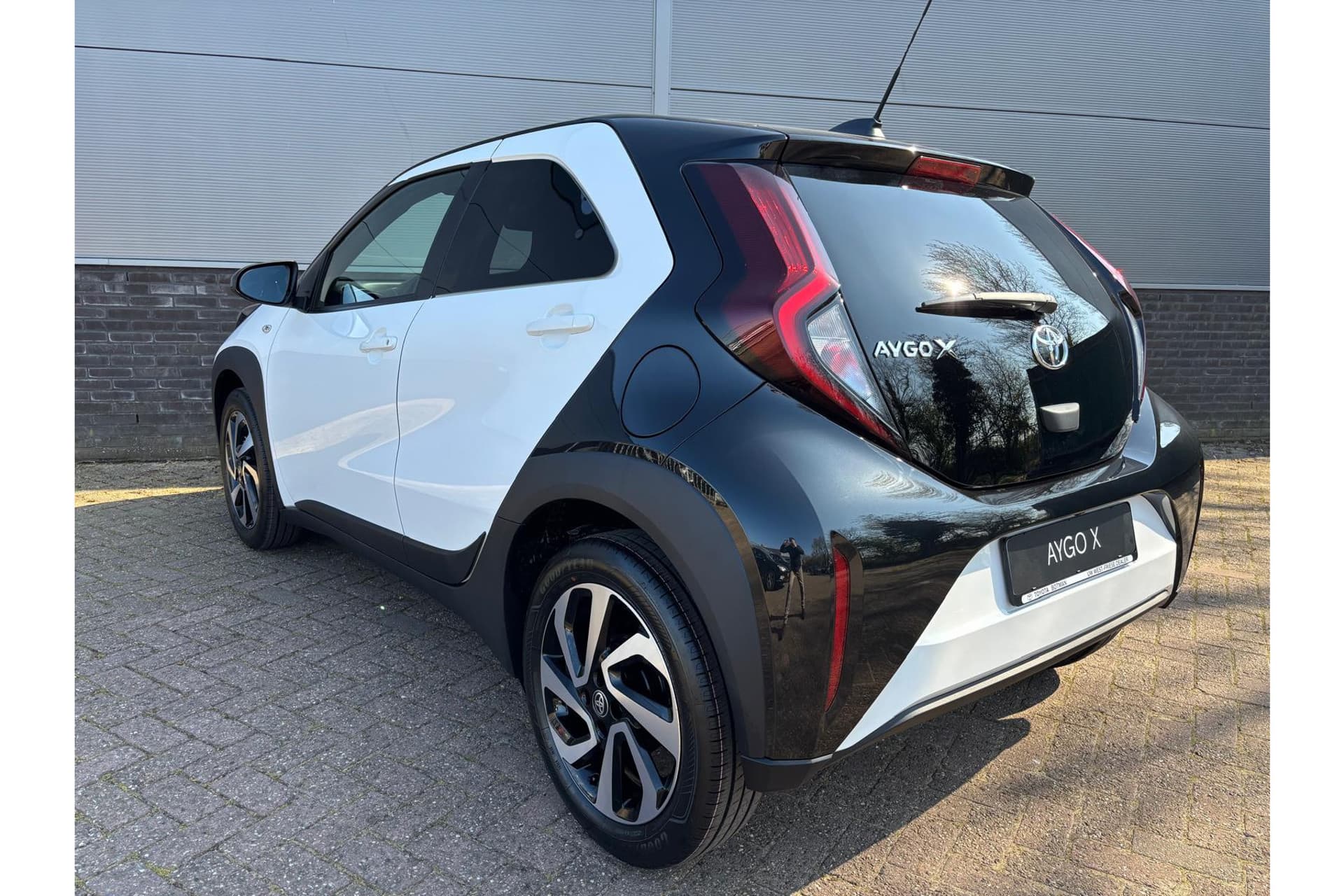 Toyota Aygo X 1.0 Vvt-I Mt Pulse Demonstratie Voertuig ! thumbnail 7