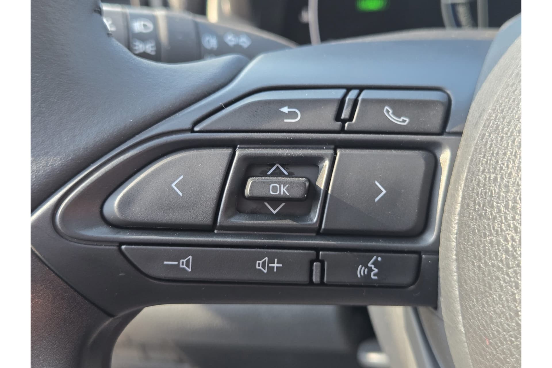 Toyota Yaris 1.5 Hybrid 115 First Edition Demonstratie Auto ! thumbnail 20