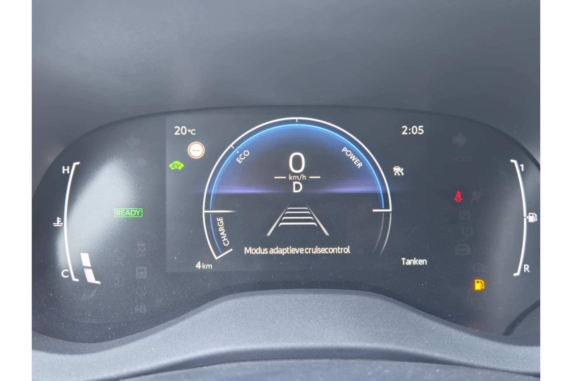 Toyota Yaris 1.5 Hybrid 115 First Edition Demonstratie Auto ! thumbnail 3