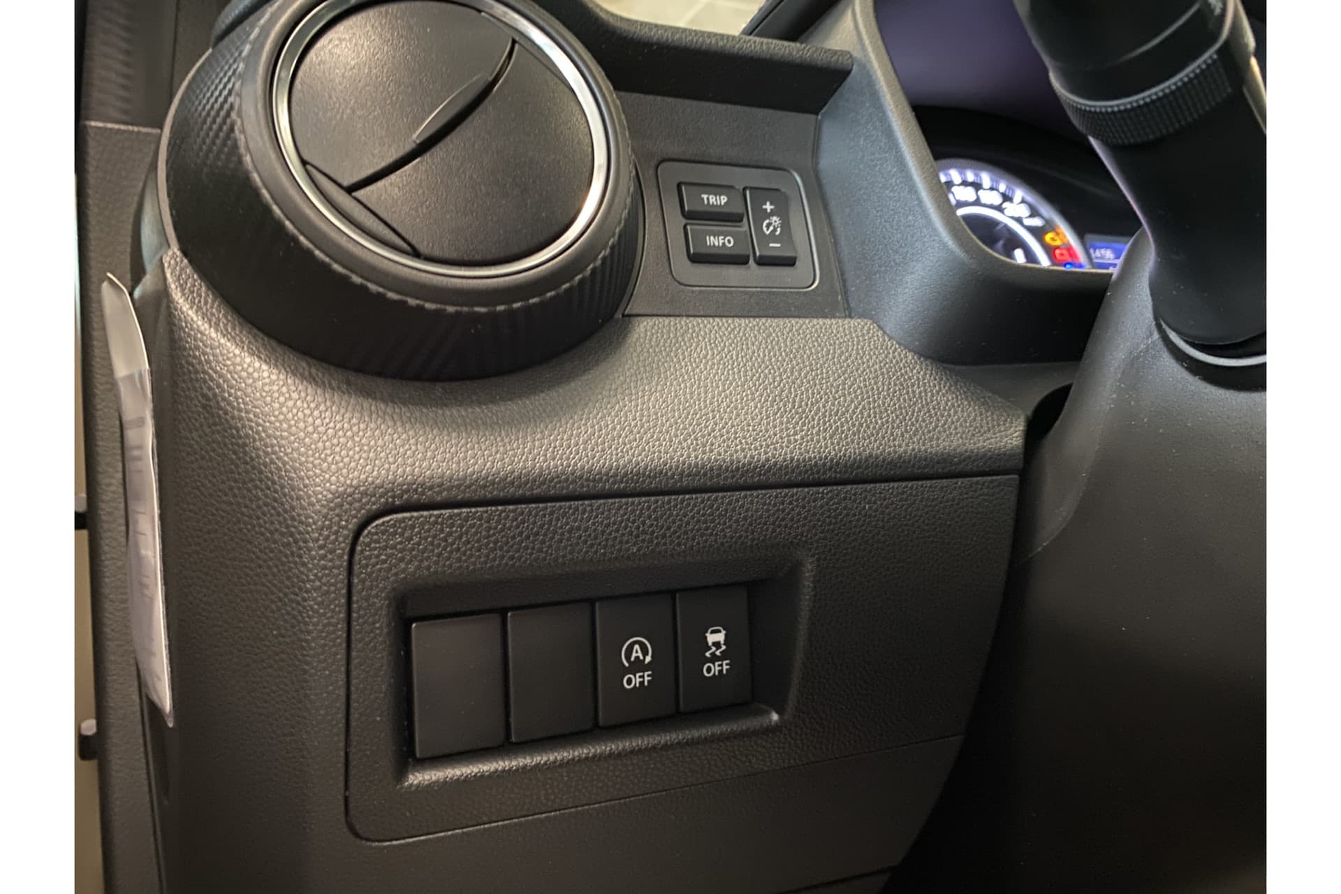 Suzuki Ignis 1.2 Smart Hybrid Select thumbnail 18