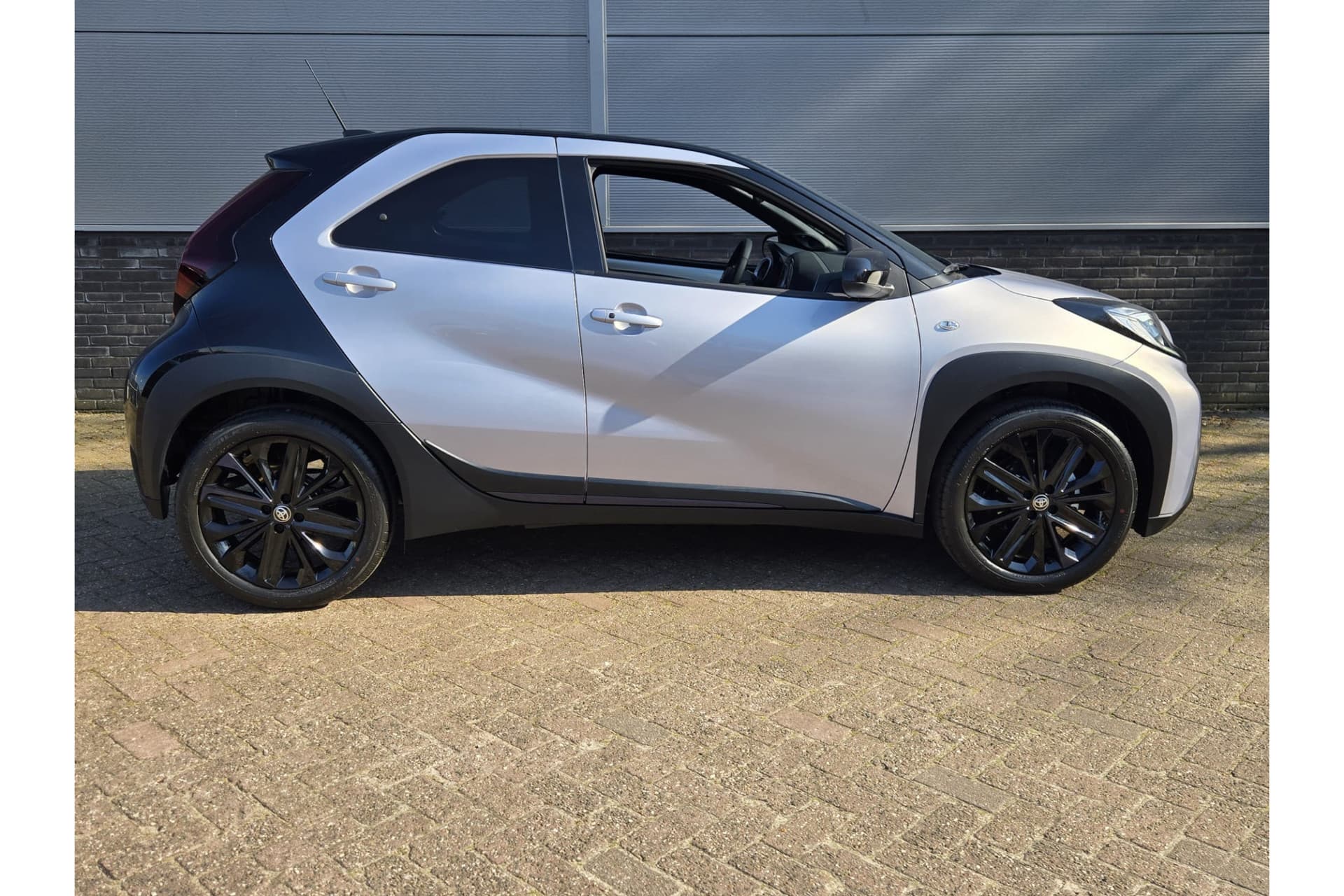 Toyota Aygo X 1.0 Vvt-I Mt Jbl, Nieuw Op Voorraad thumbnail 5