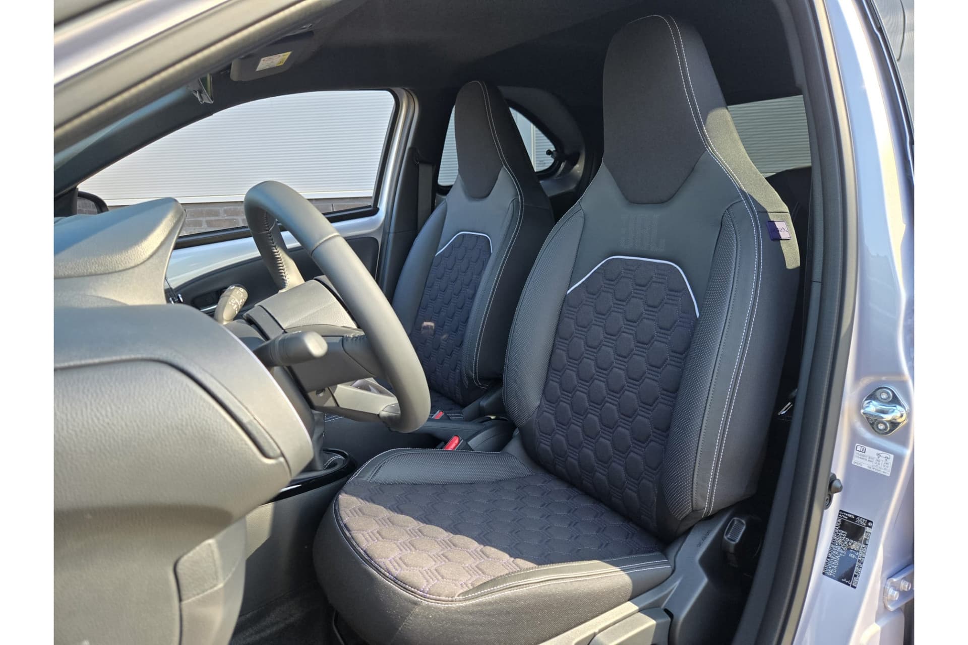 Toyota Aygo X 1.0 Vvt-I Mt Jbl, Nieuw Op Voorraad thumbnail 8