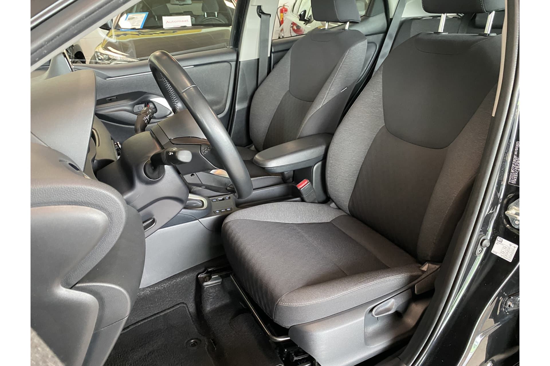 Toyota Yaris 1.5 Hybrid Active thumbnail 10