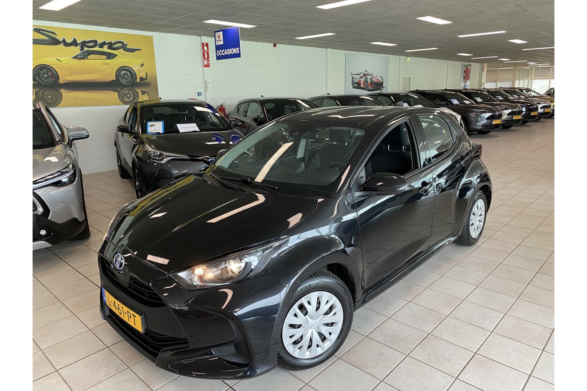 Toyota Yaris 1.5 Hybrid Active thumbnail 2