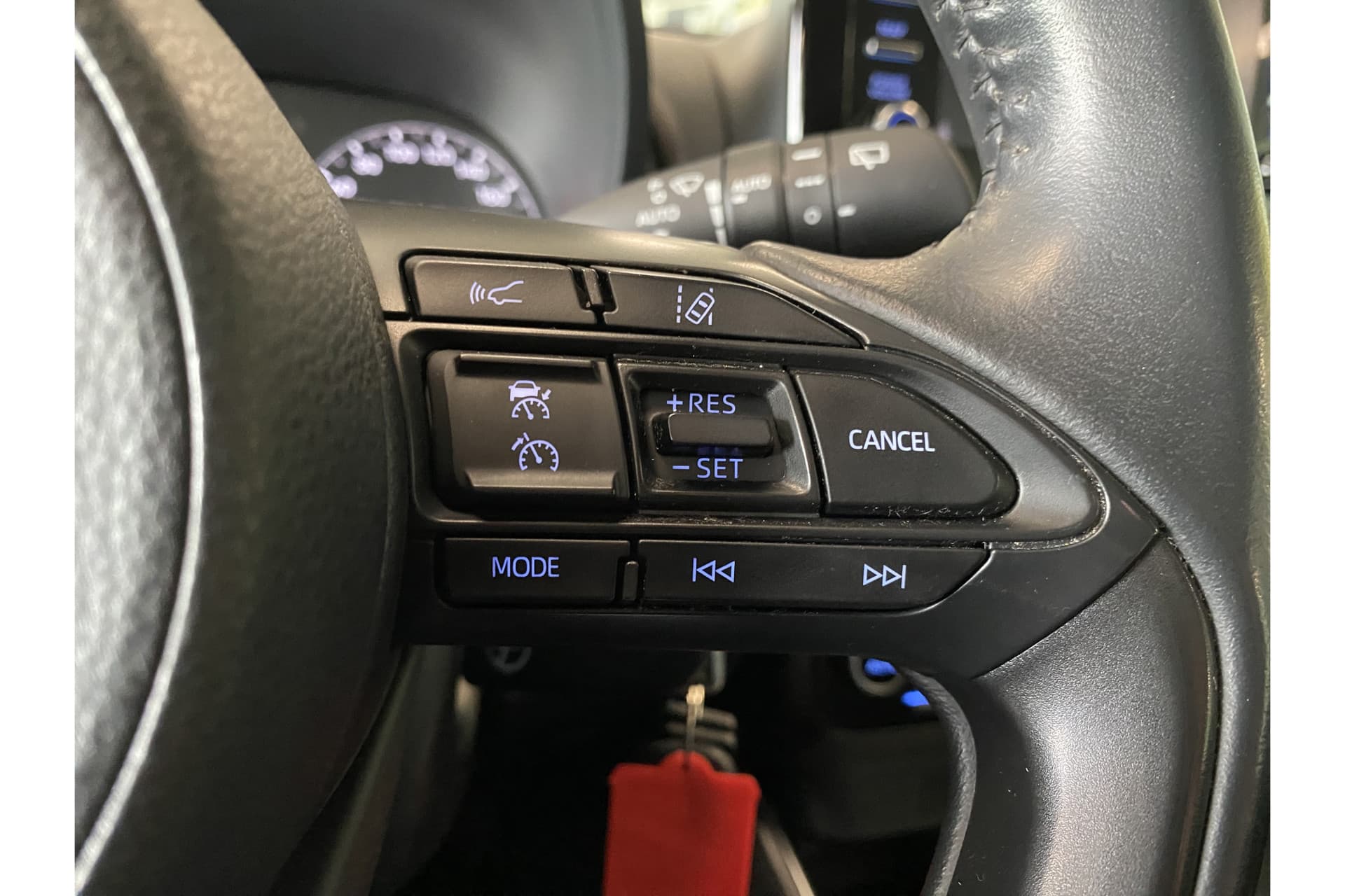 Toyota Yaris 1.5 Hybrid Active thumbnail 23