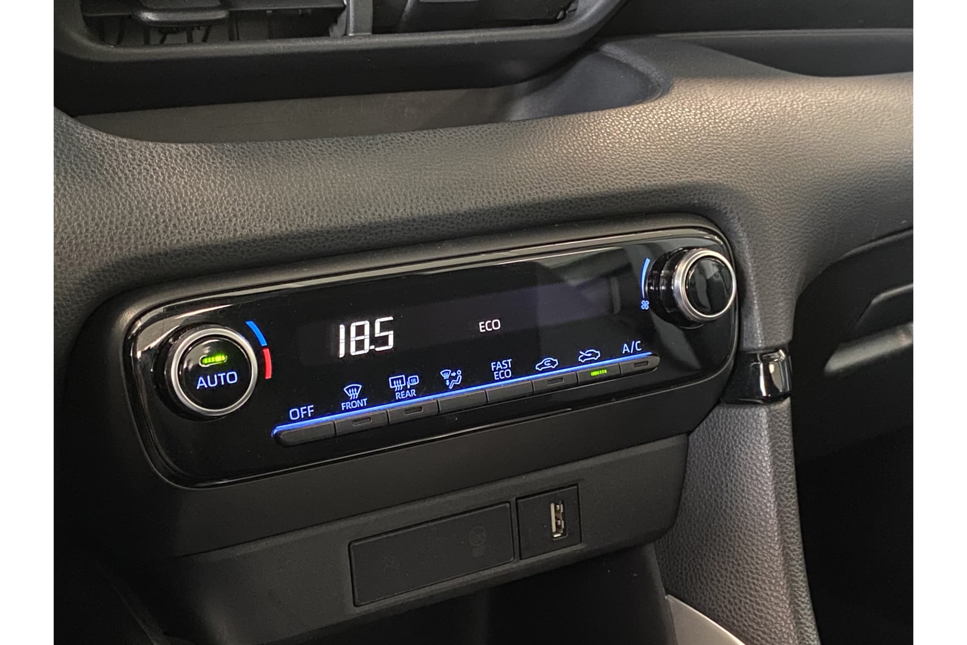 Toyota Yaris 1.5 Hybrid Active thumbnail 25